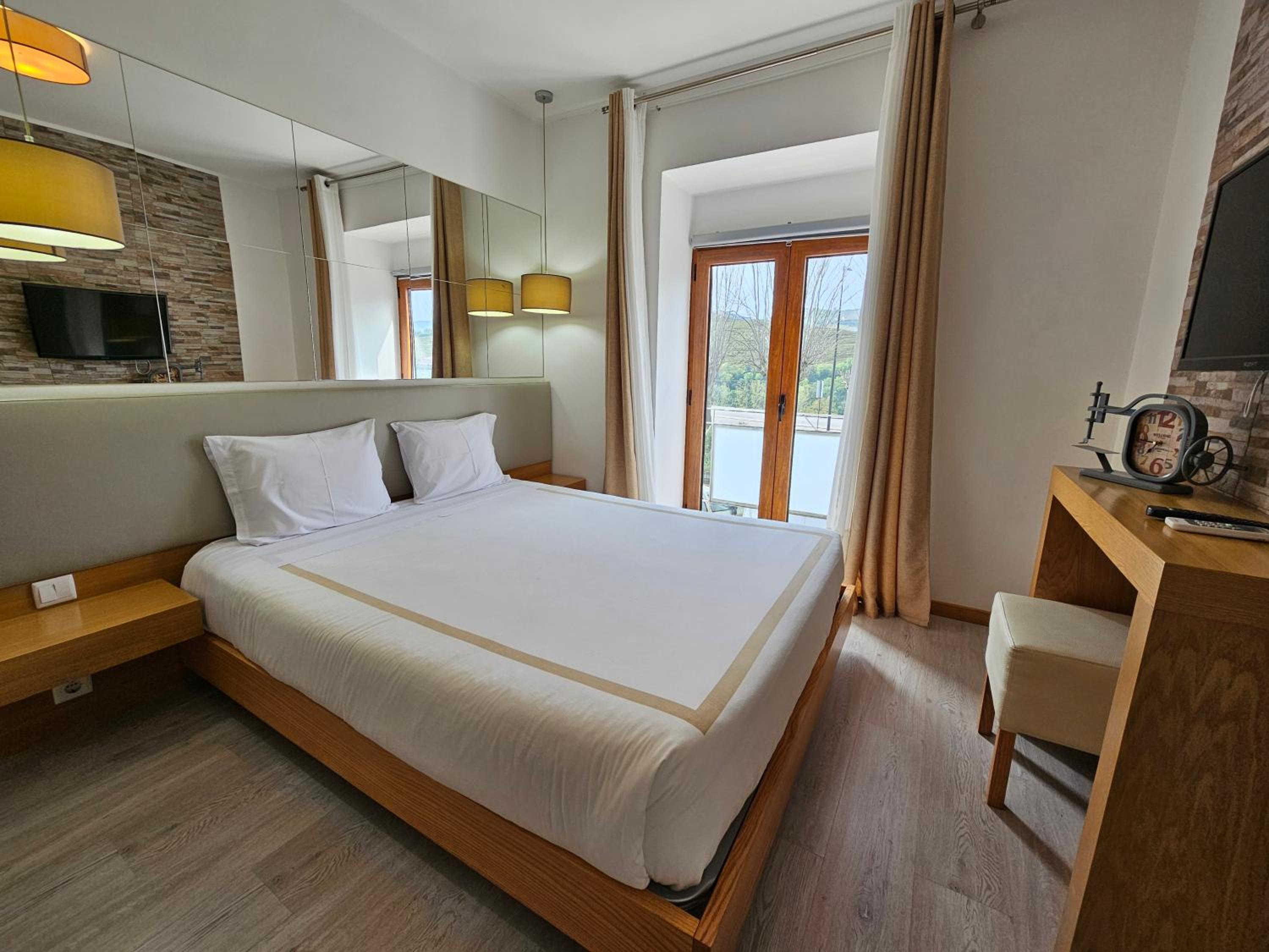 Three-Bedroom House - Photo 3