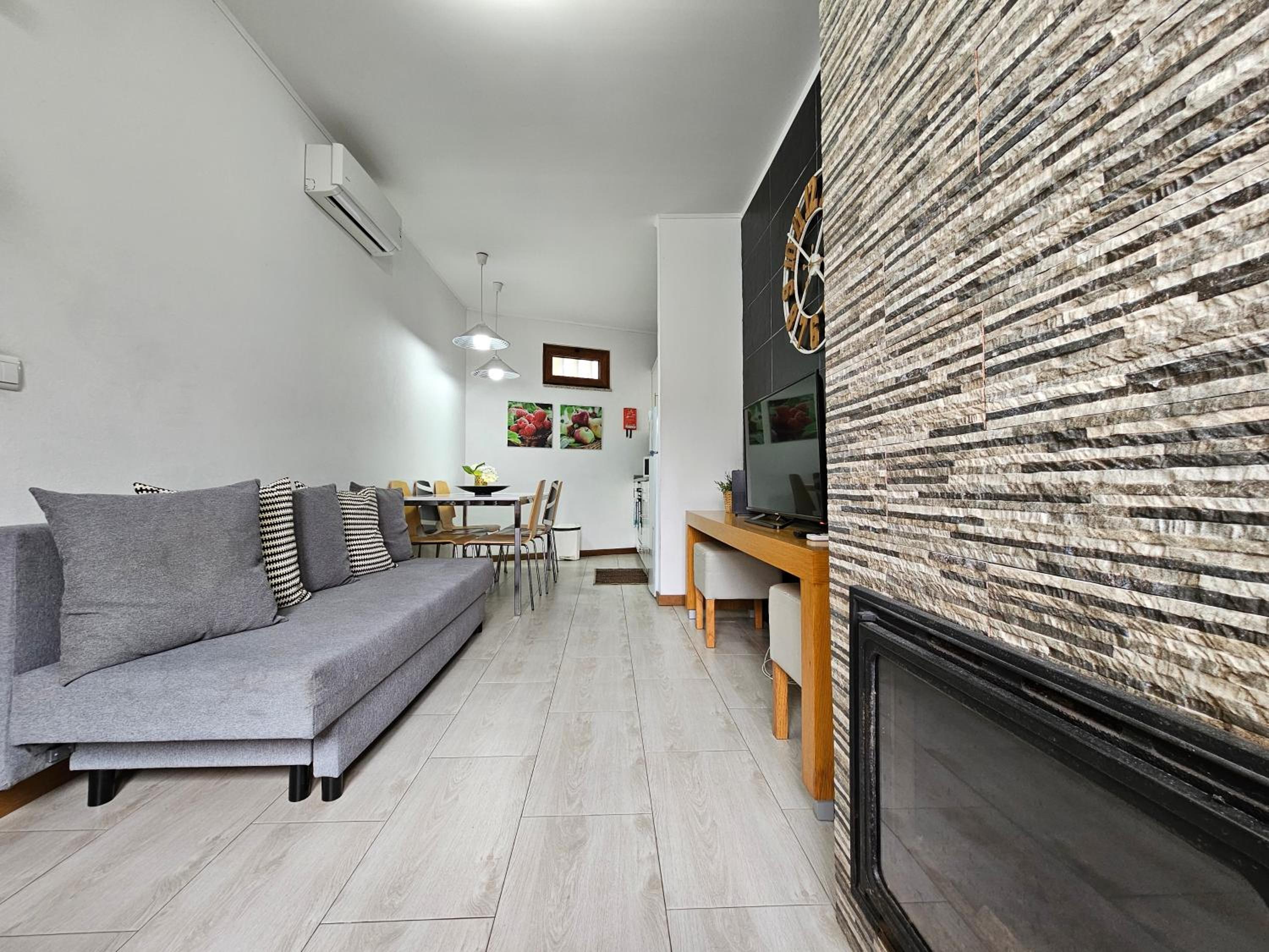 Three-Bedroom House - Photo 13