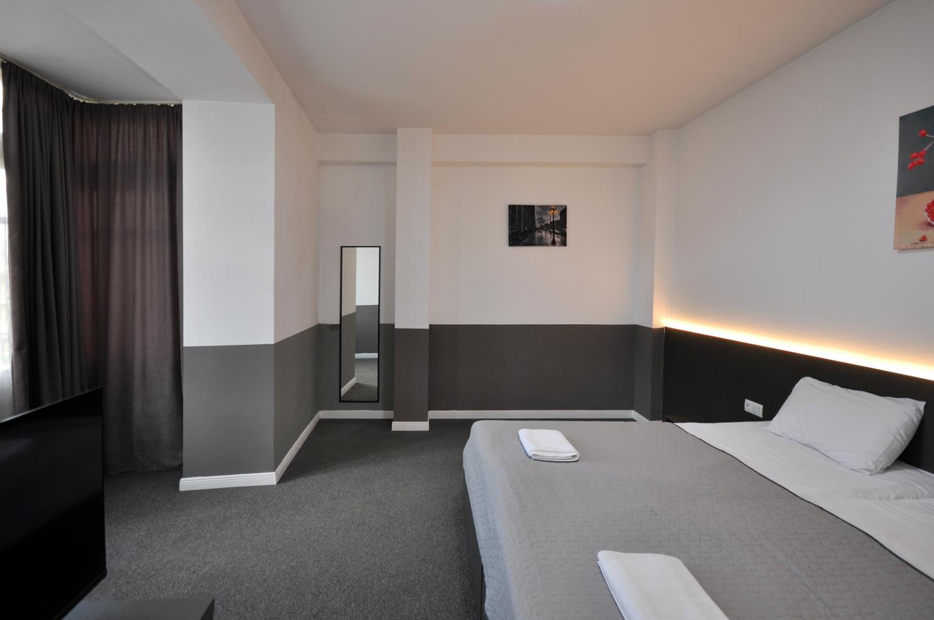 Large Twin Room