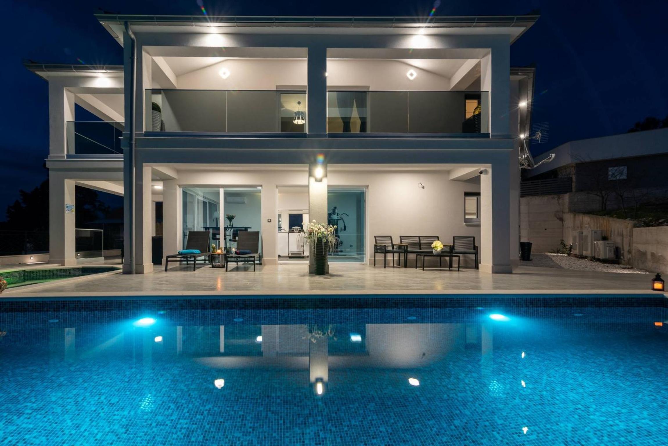 Villa photo 3