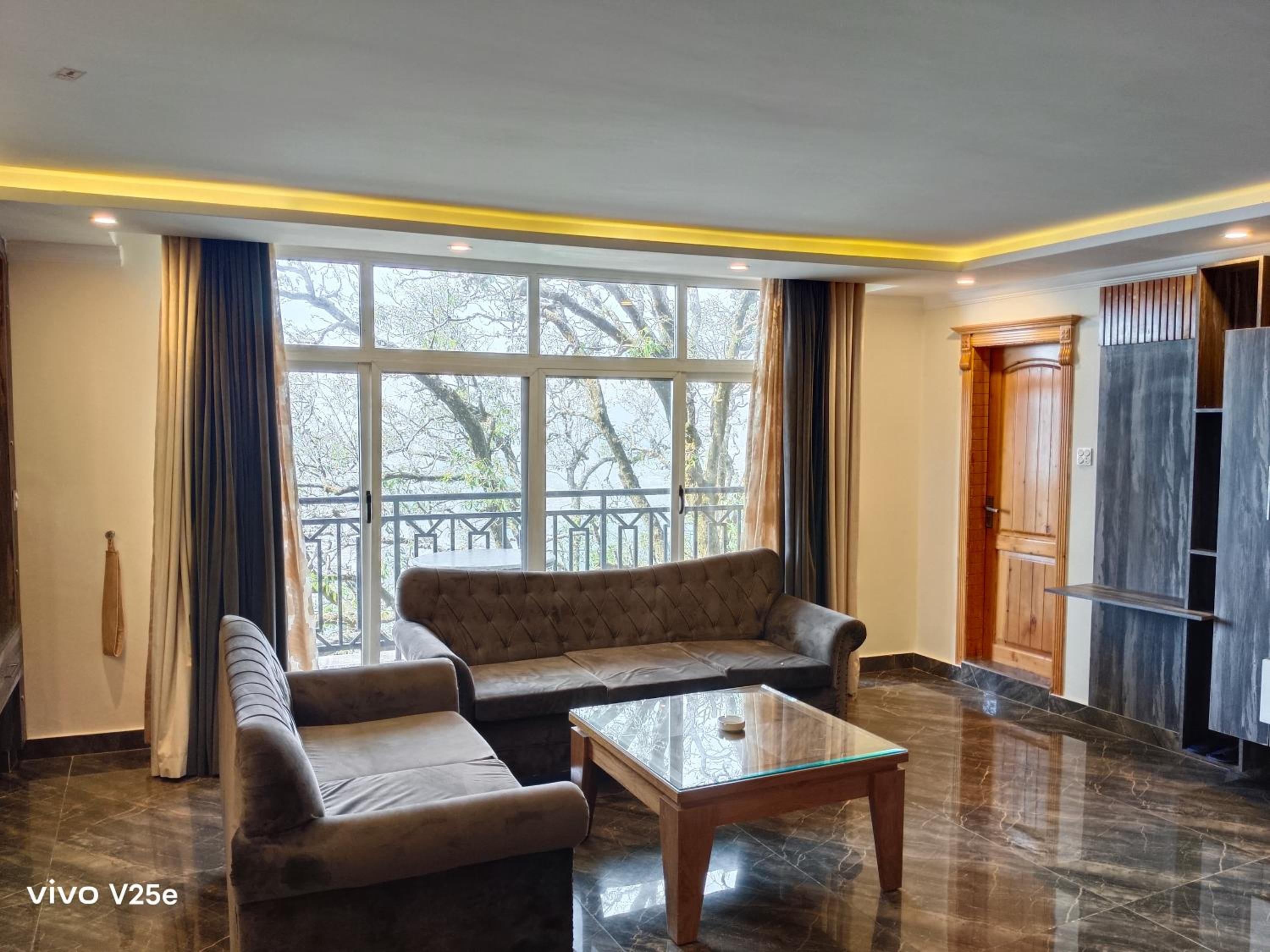 Family Room With Terrace photo 2