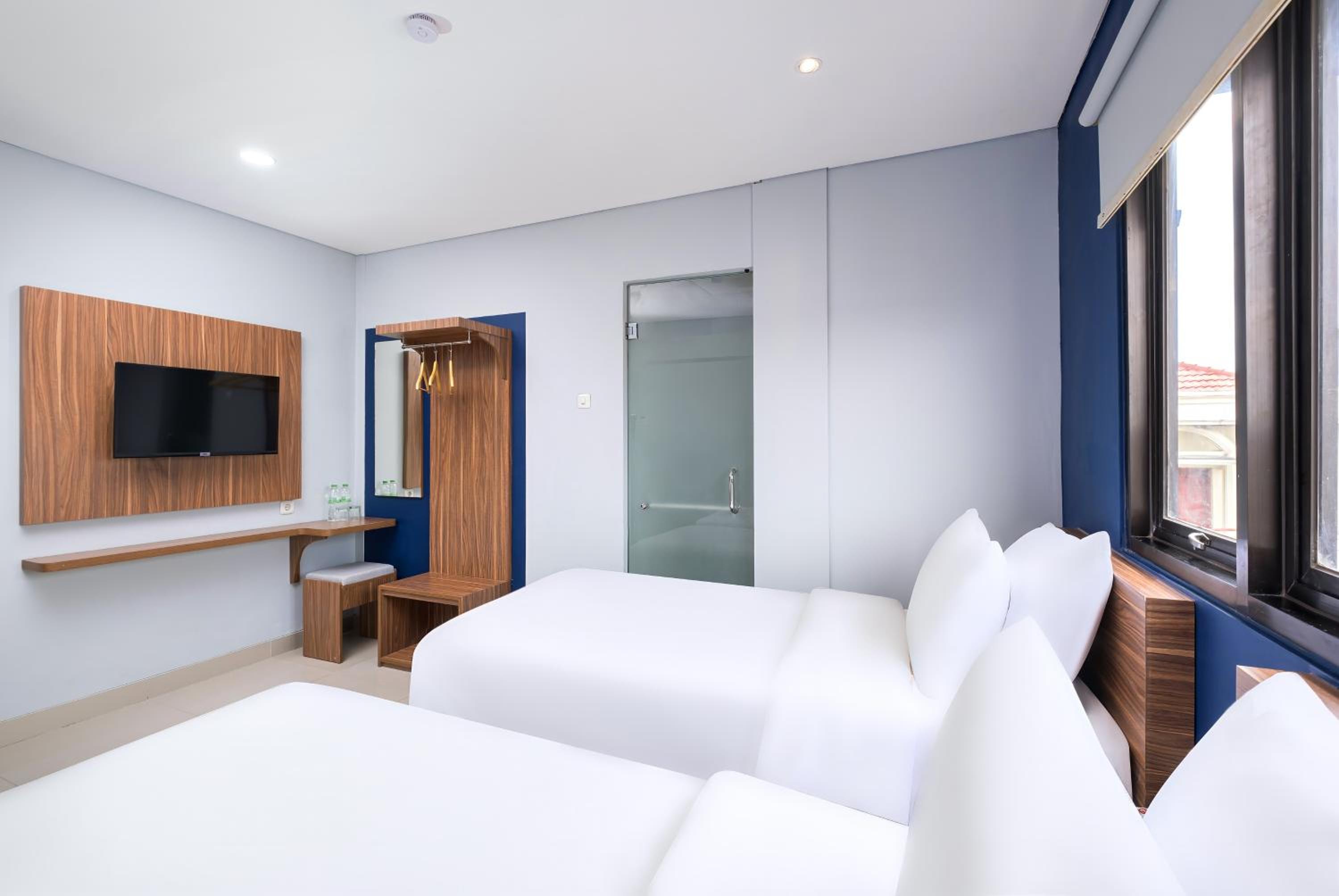 Superior Twin Room - Photo 3