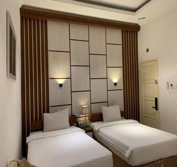Deluxe Double or Twin Room (Exclude Resort Fee & Parking Fee)