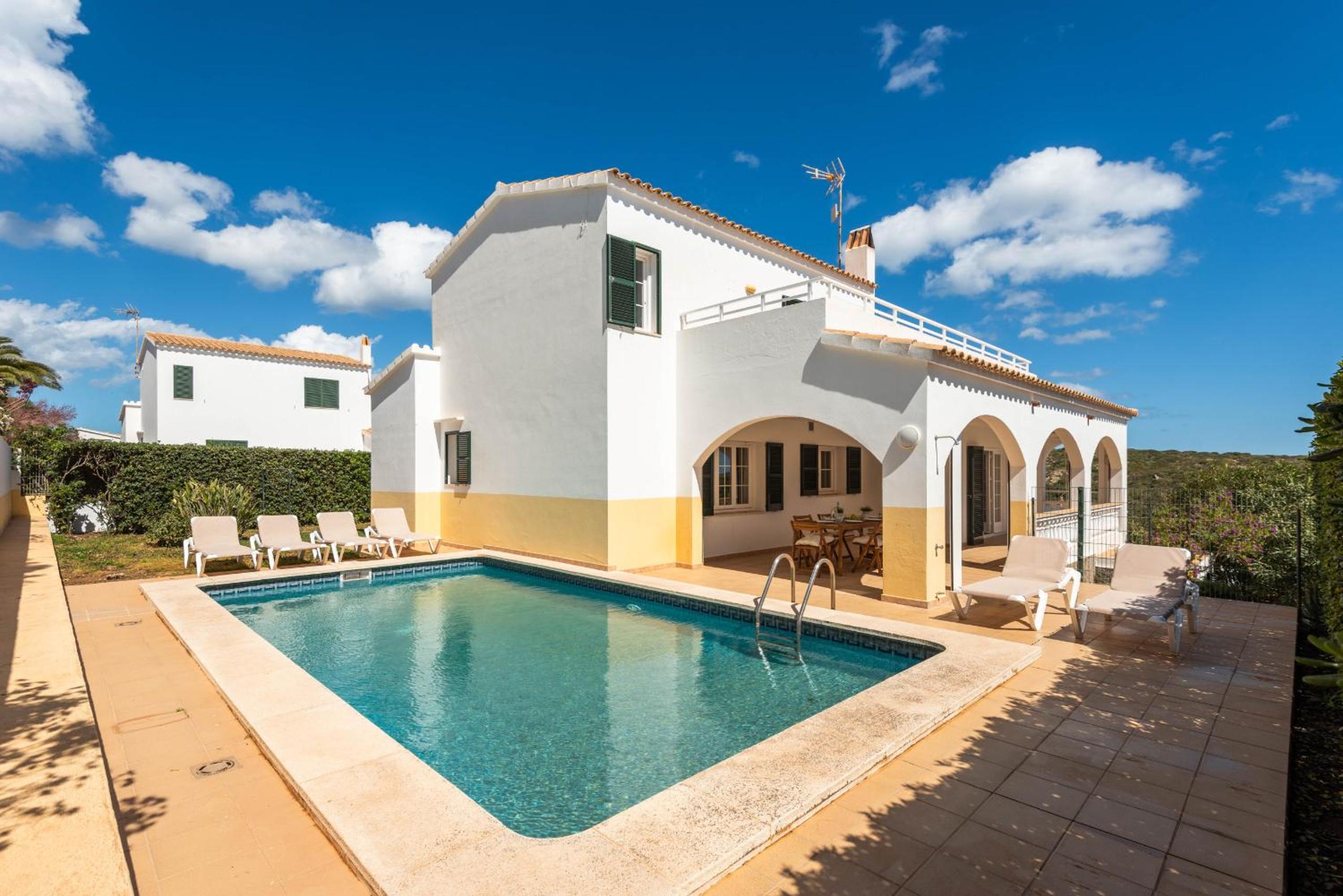 Villa photo 2