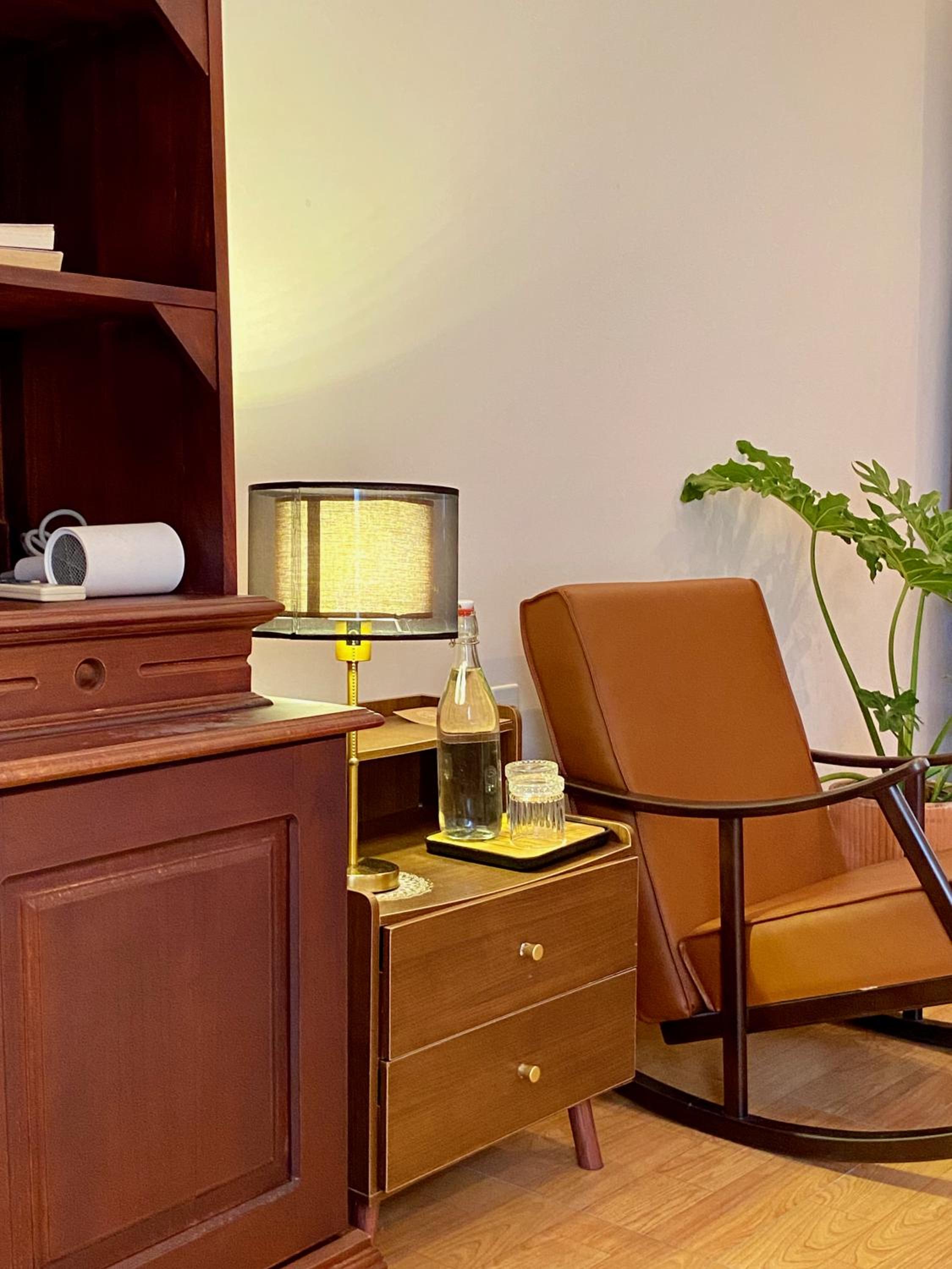 Family Room with Bath - Photo 4