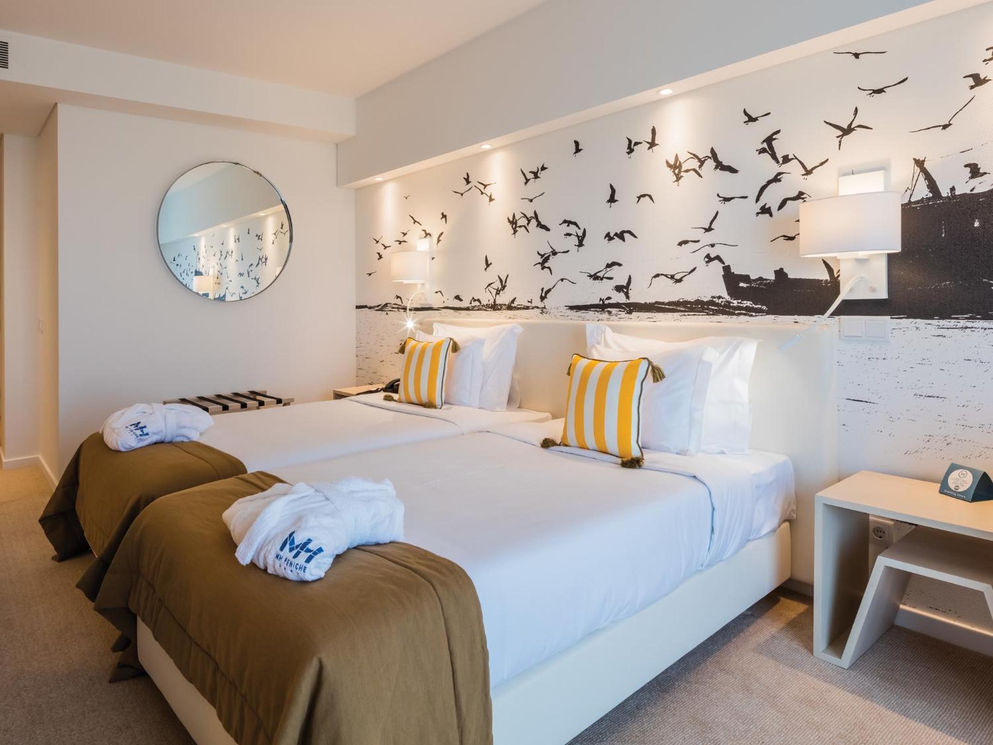 Standard Twin Room - Photo 8