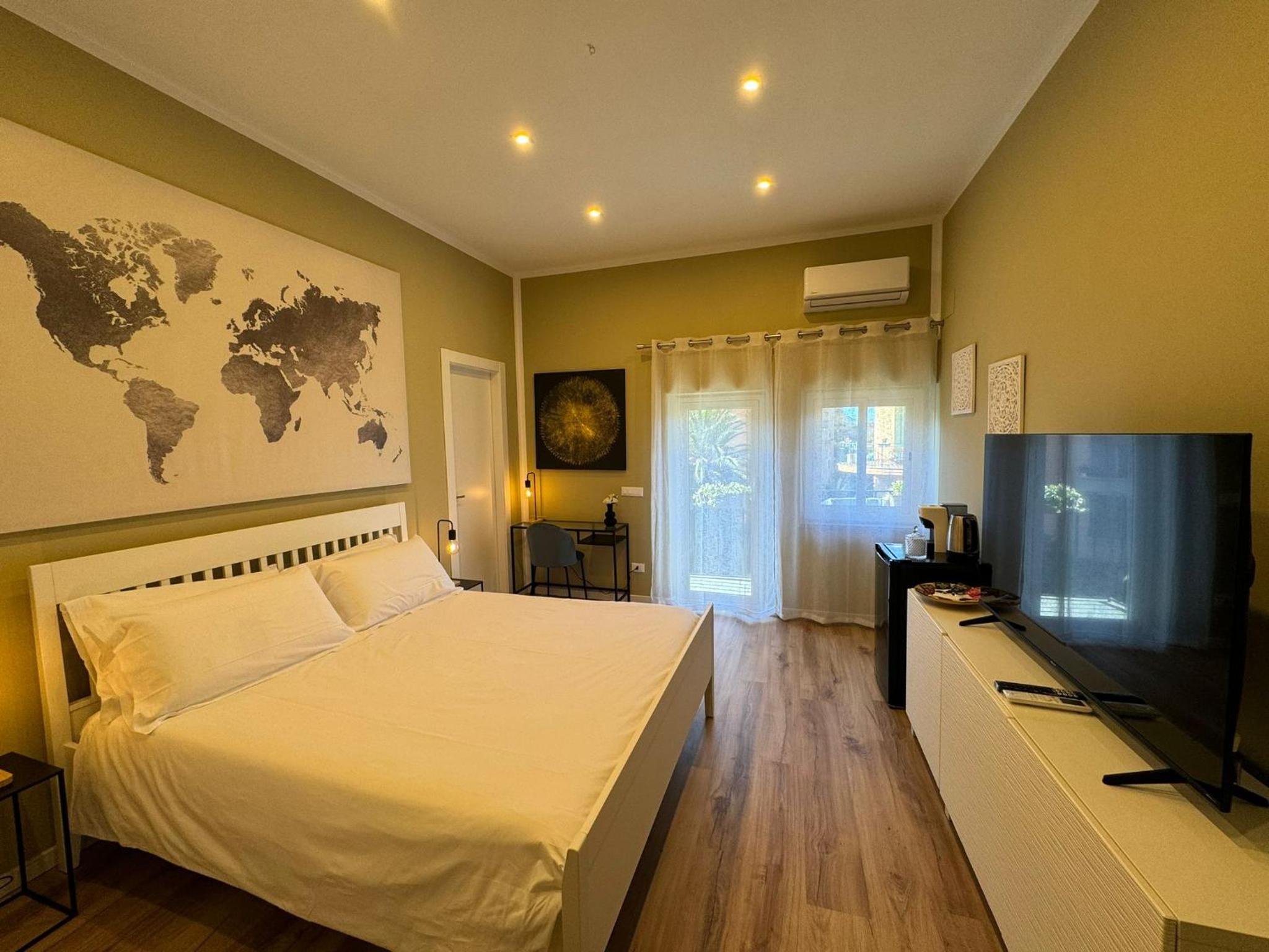 Deluxe Double Room with Balcony