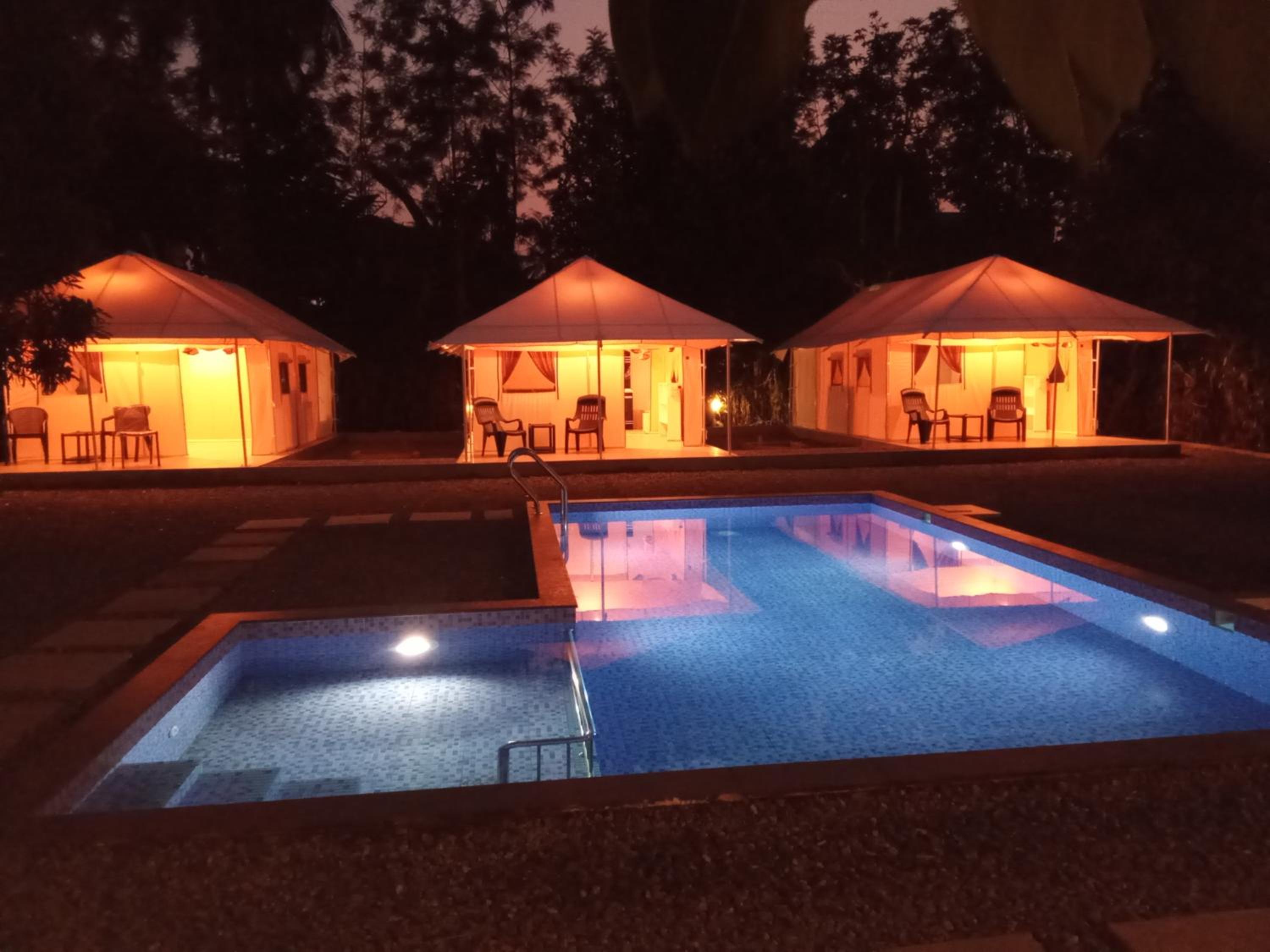King Room with Pool View photo 2