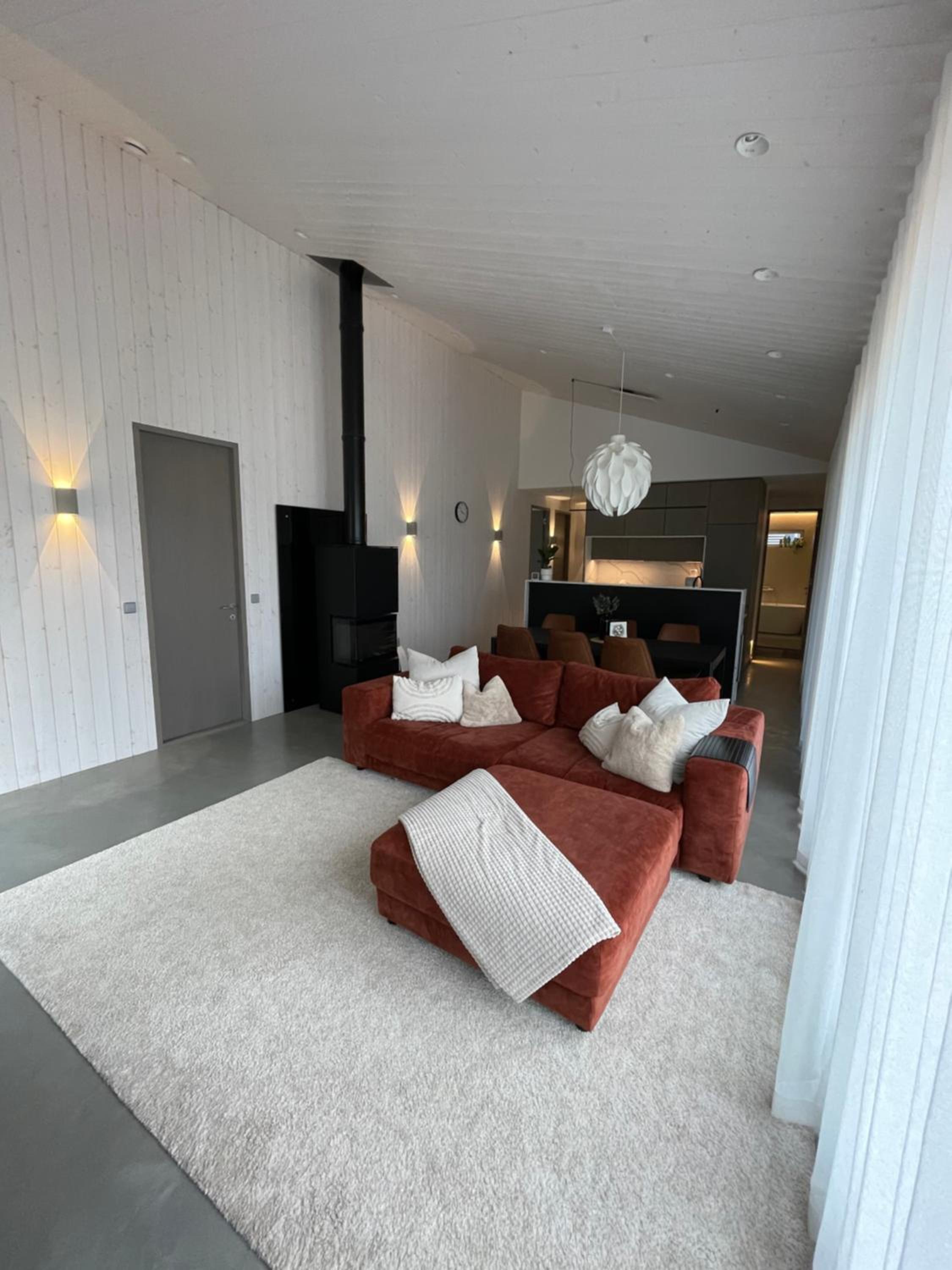 One-Bedroom House photo 1