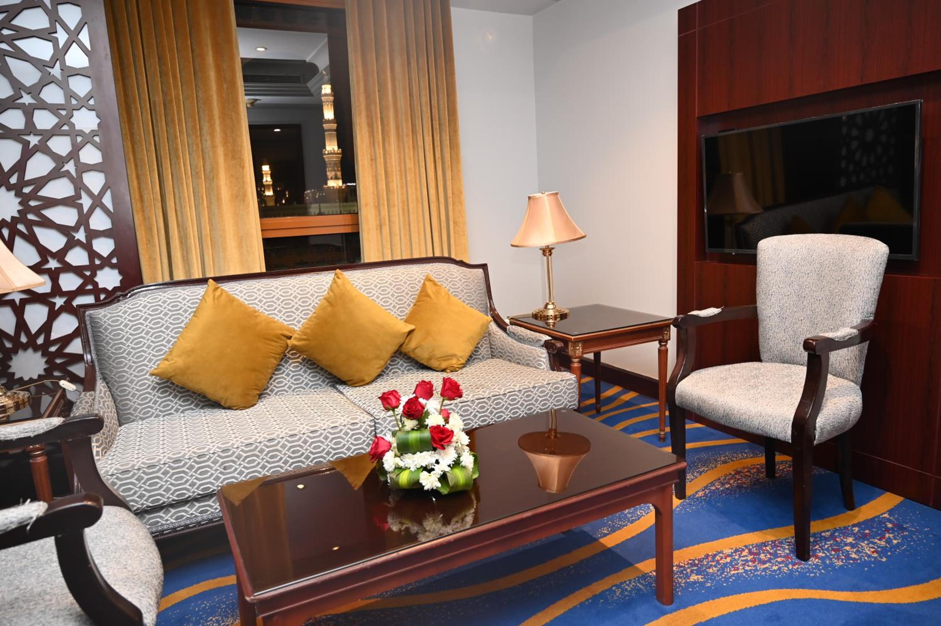 Deluxe 1-Bedroom Suite with Haram View  - Photo 14