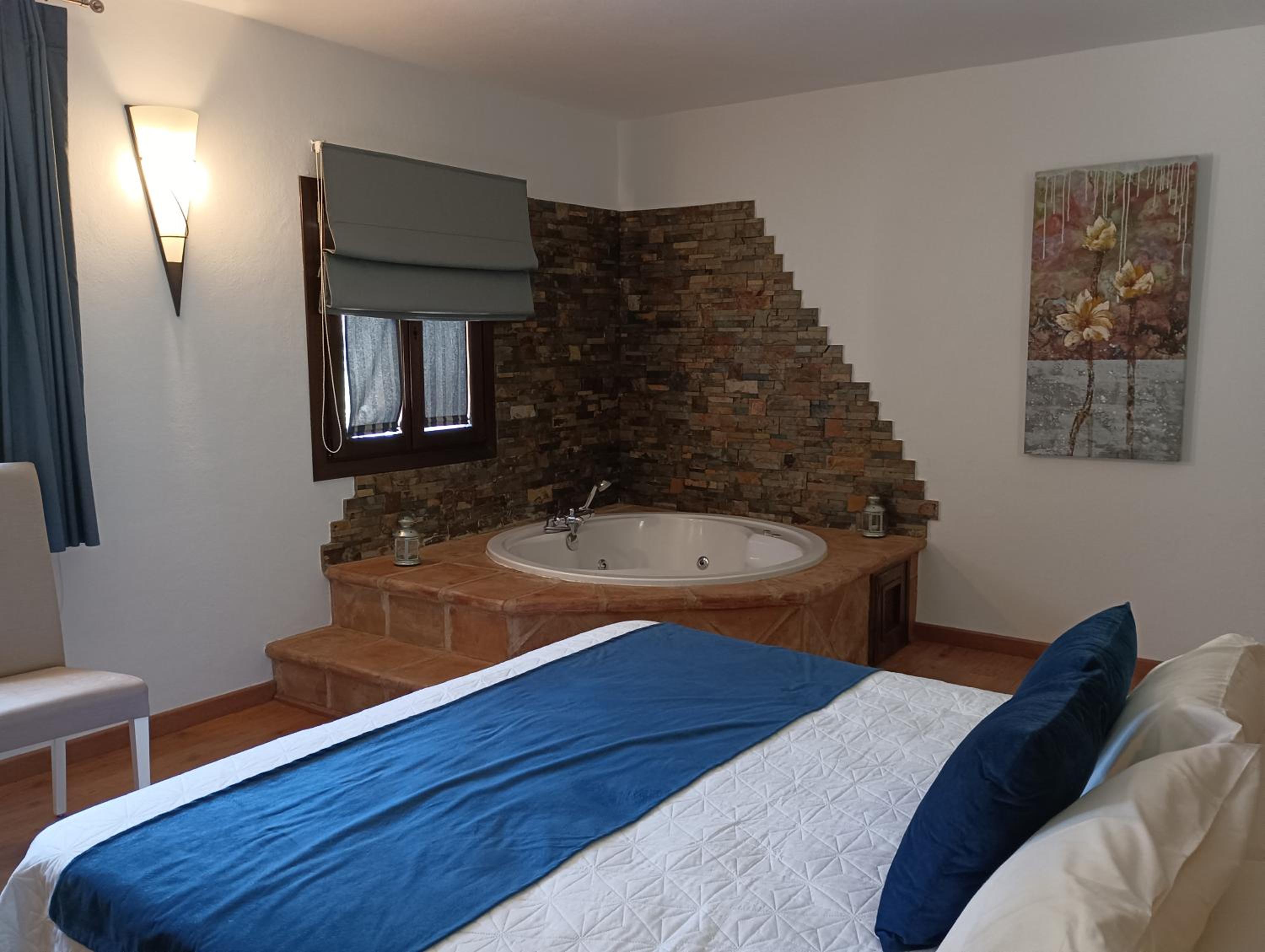 Habitación Doble con Bañera de Hidromasaje