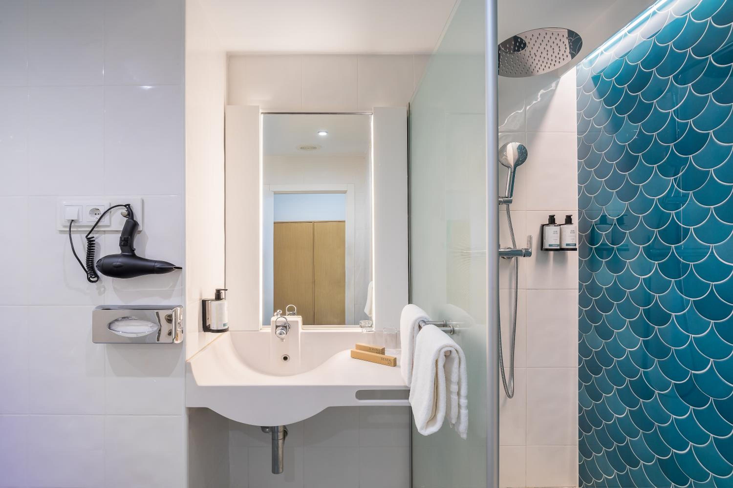 Triple Room - Photo 8