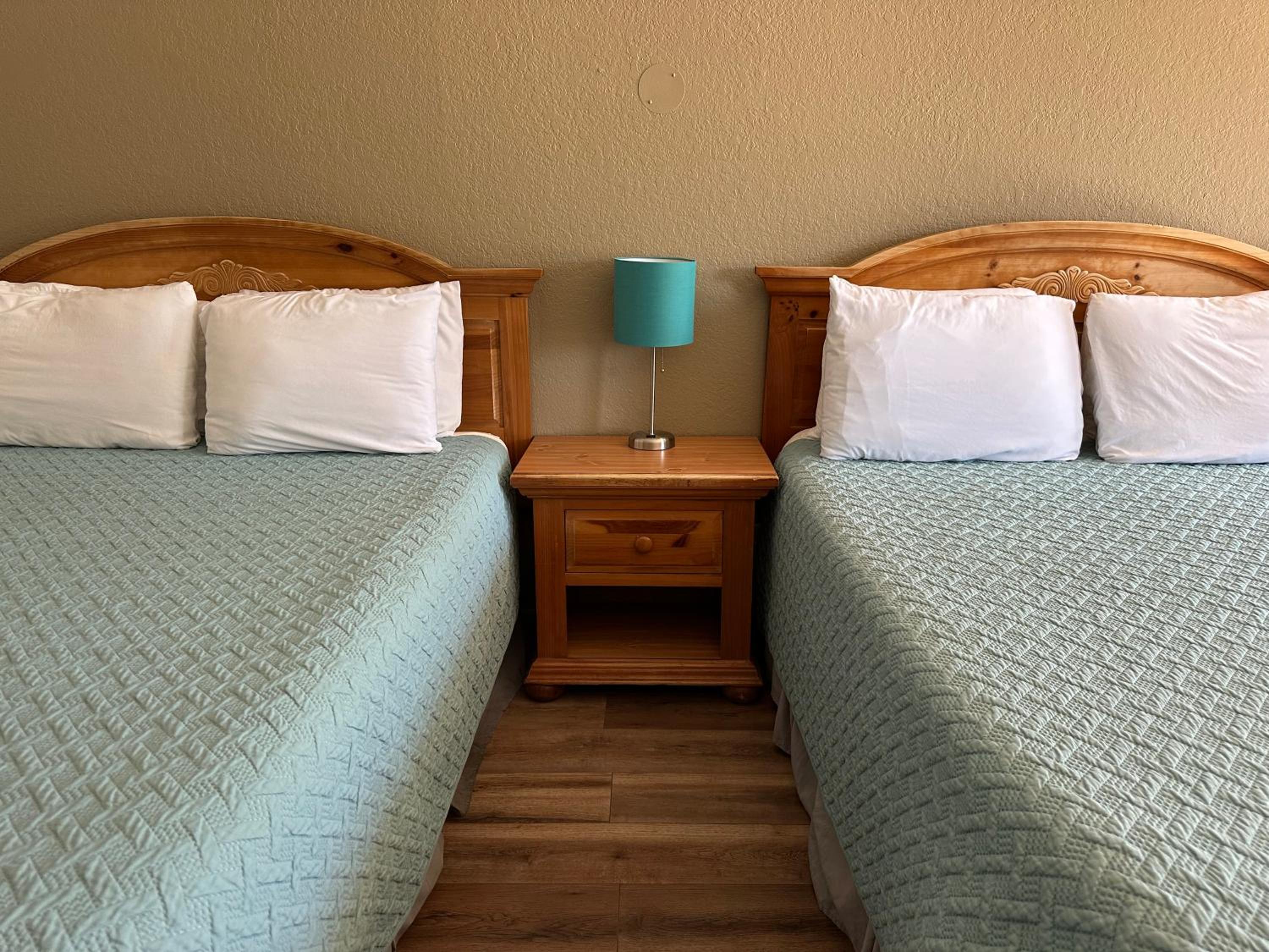 Queen Room with Two Queen Beds - Photo 1