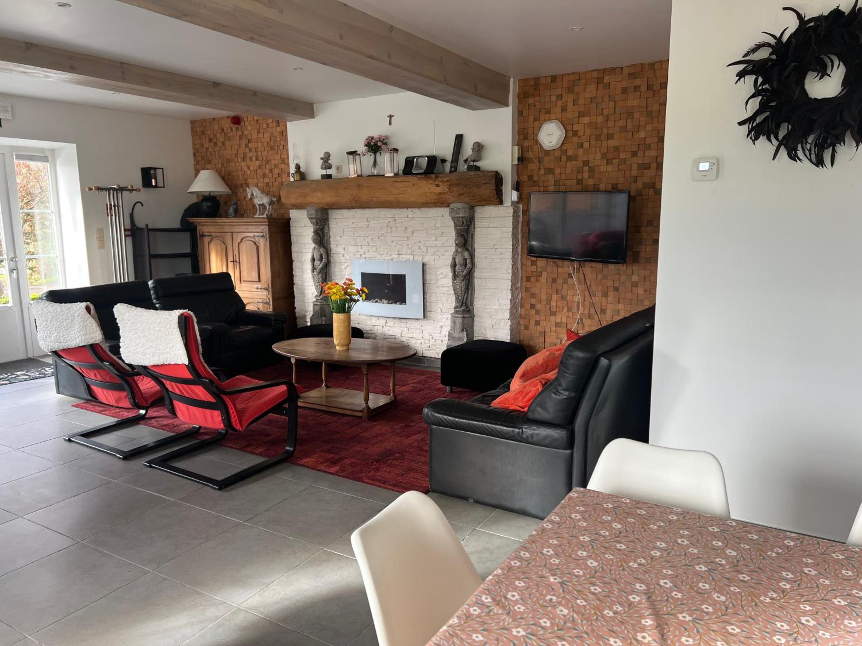 Four-Bedroom House photo 1