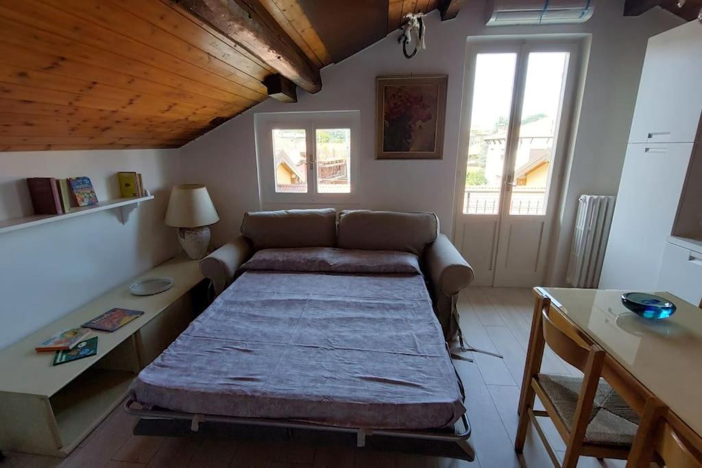 Two-Bedroom Apartment photo 2