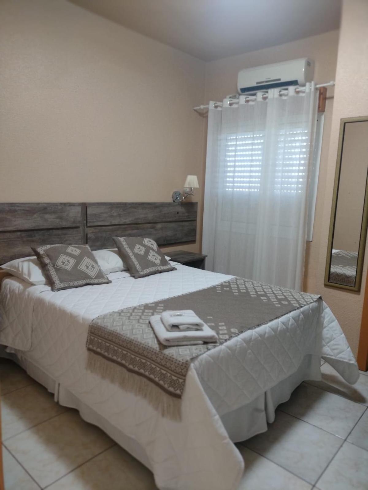 Standard Double or Twin Room photo 3