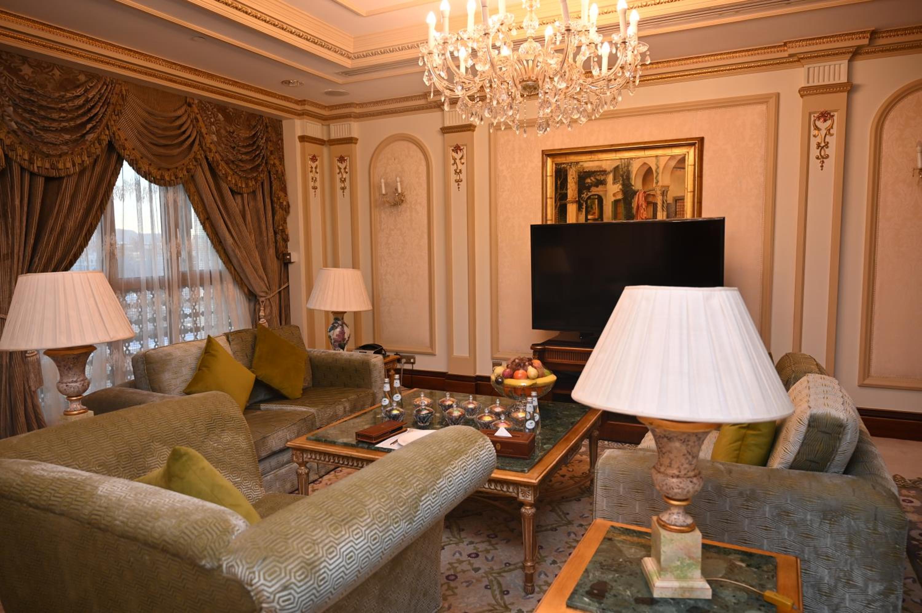 Royal Taqwa Suite (One Bed Room) Haram View | Executive Floor