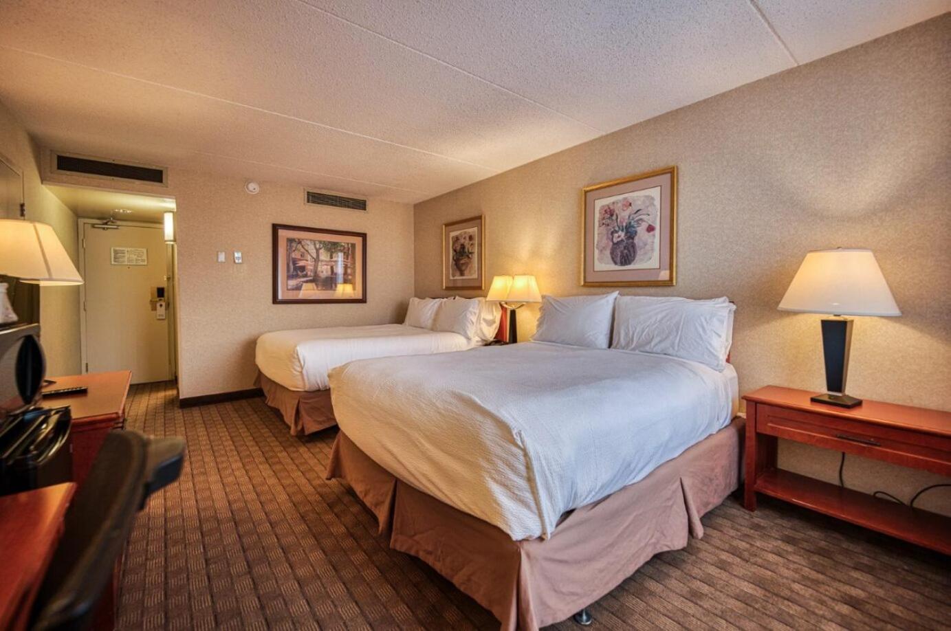 Double Room with Two Double Beds photo 3