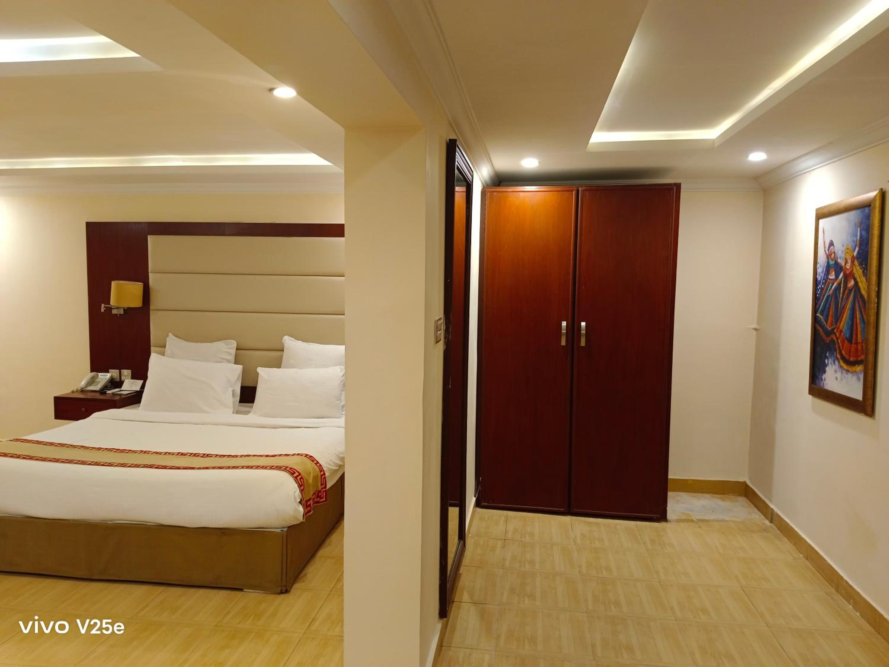 Standard Double Room photo 2