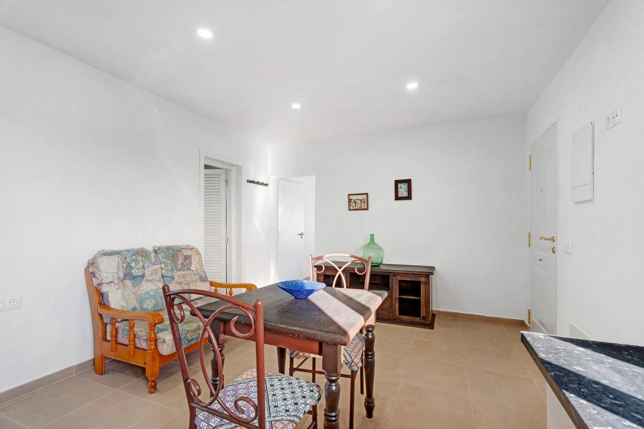Apartment photo 3