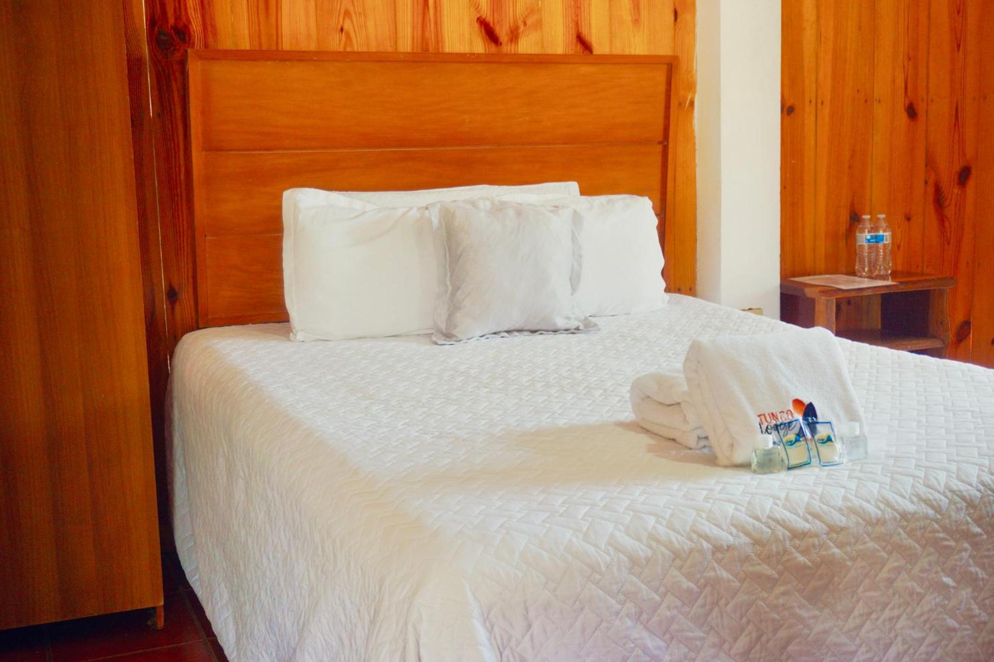Queen Room photo 3