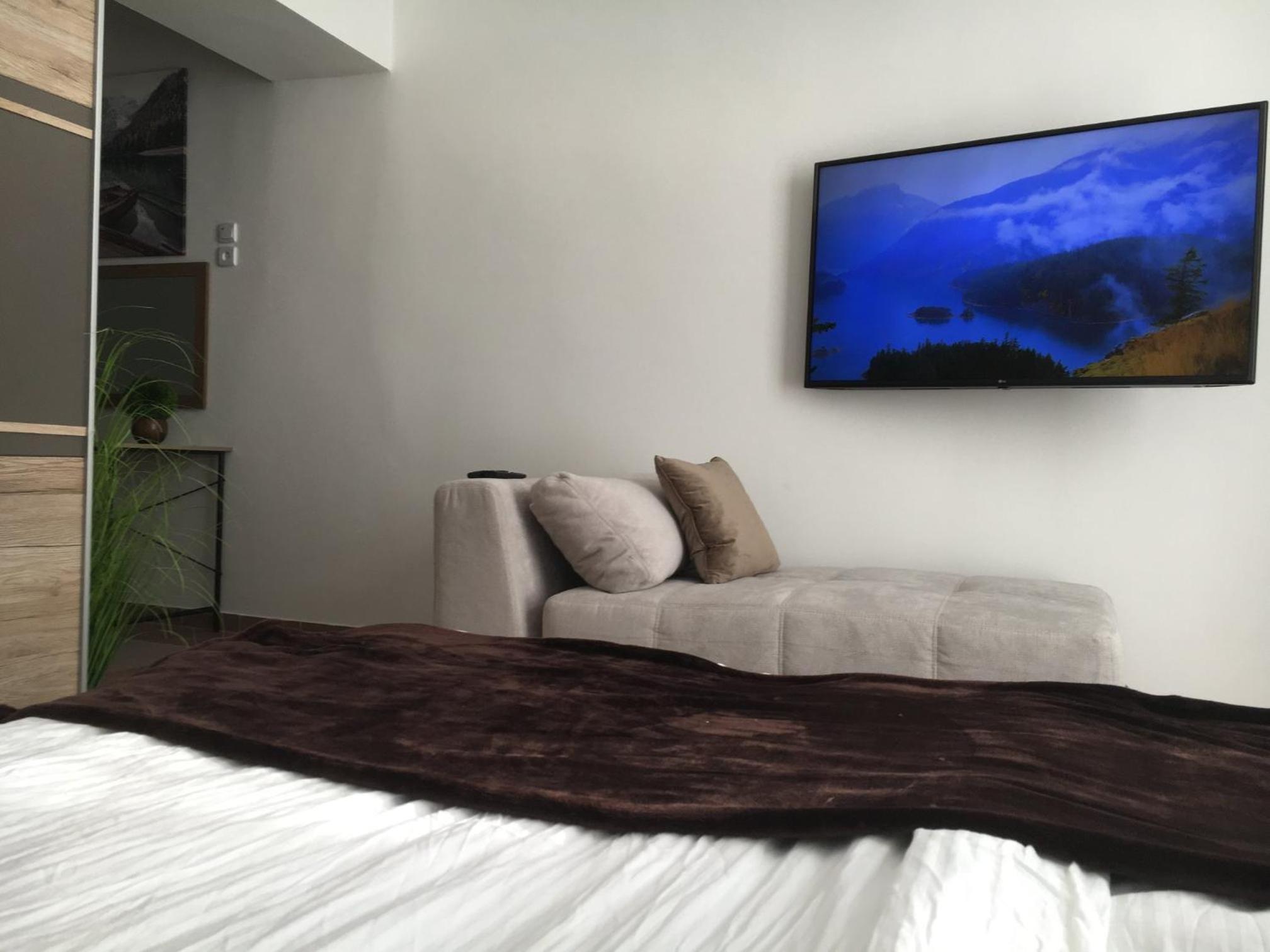 Three-Bedroom Villa photo 1