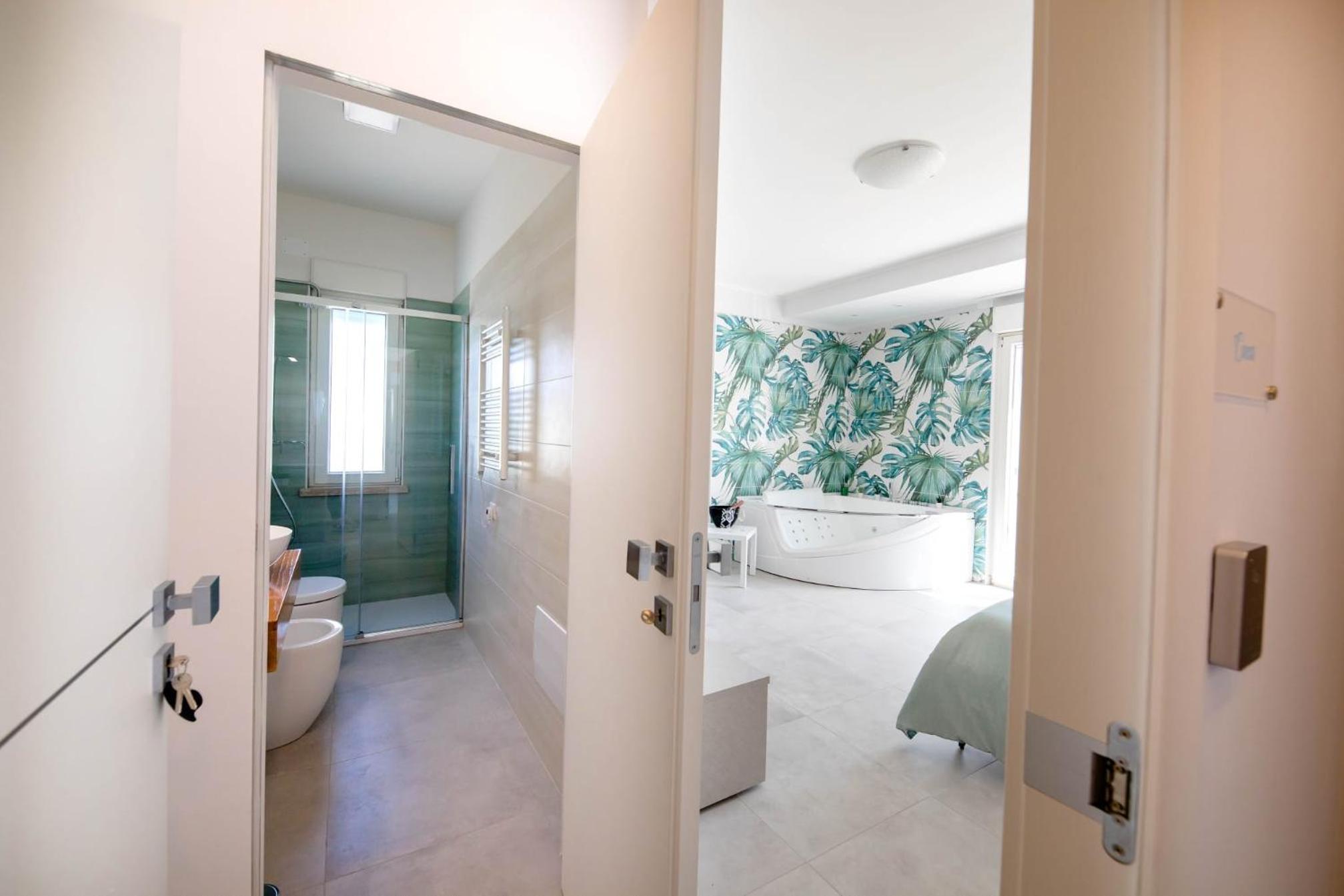 Double Room with Spa Bath photo 1
