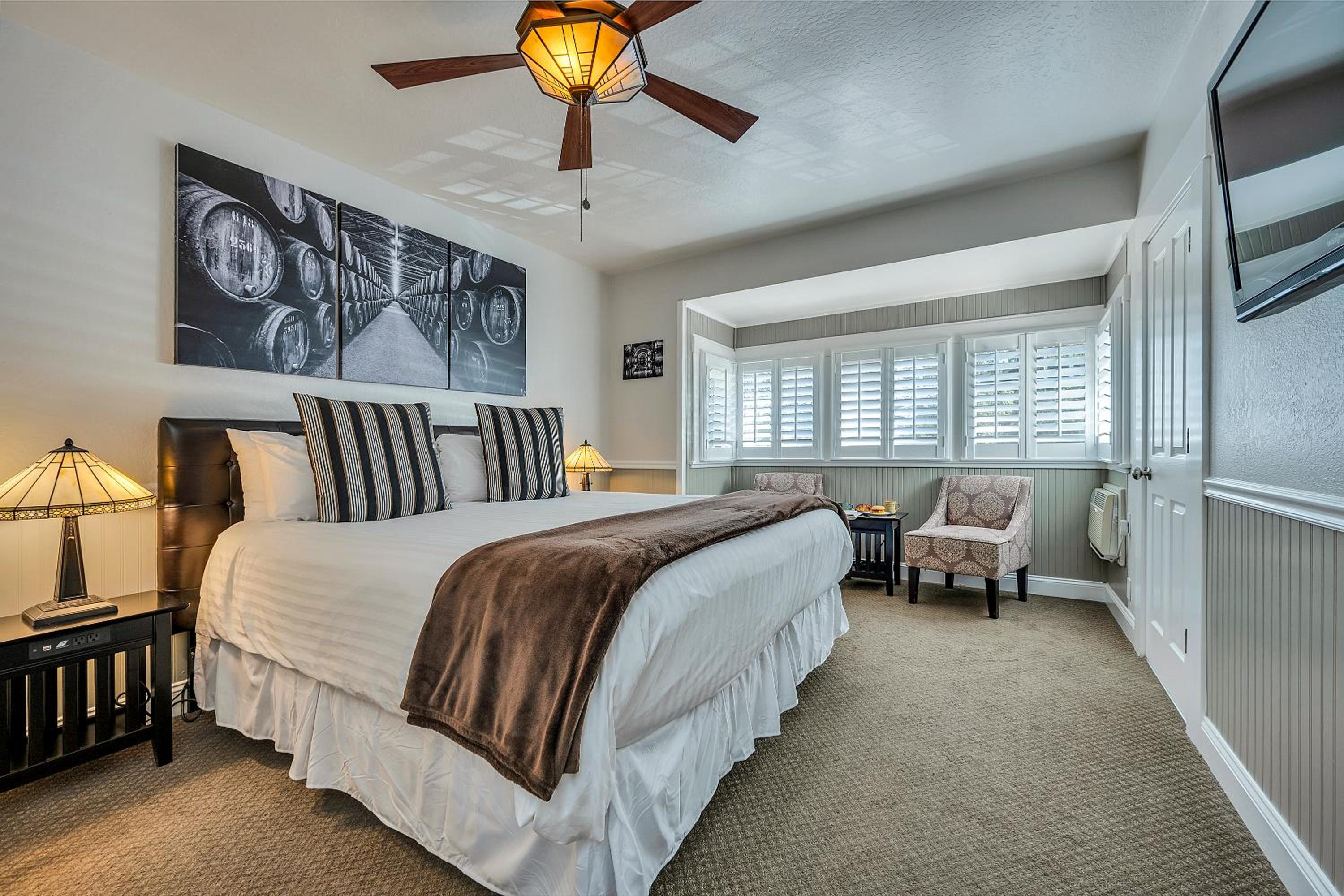 King Room with Spa Bath