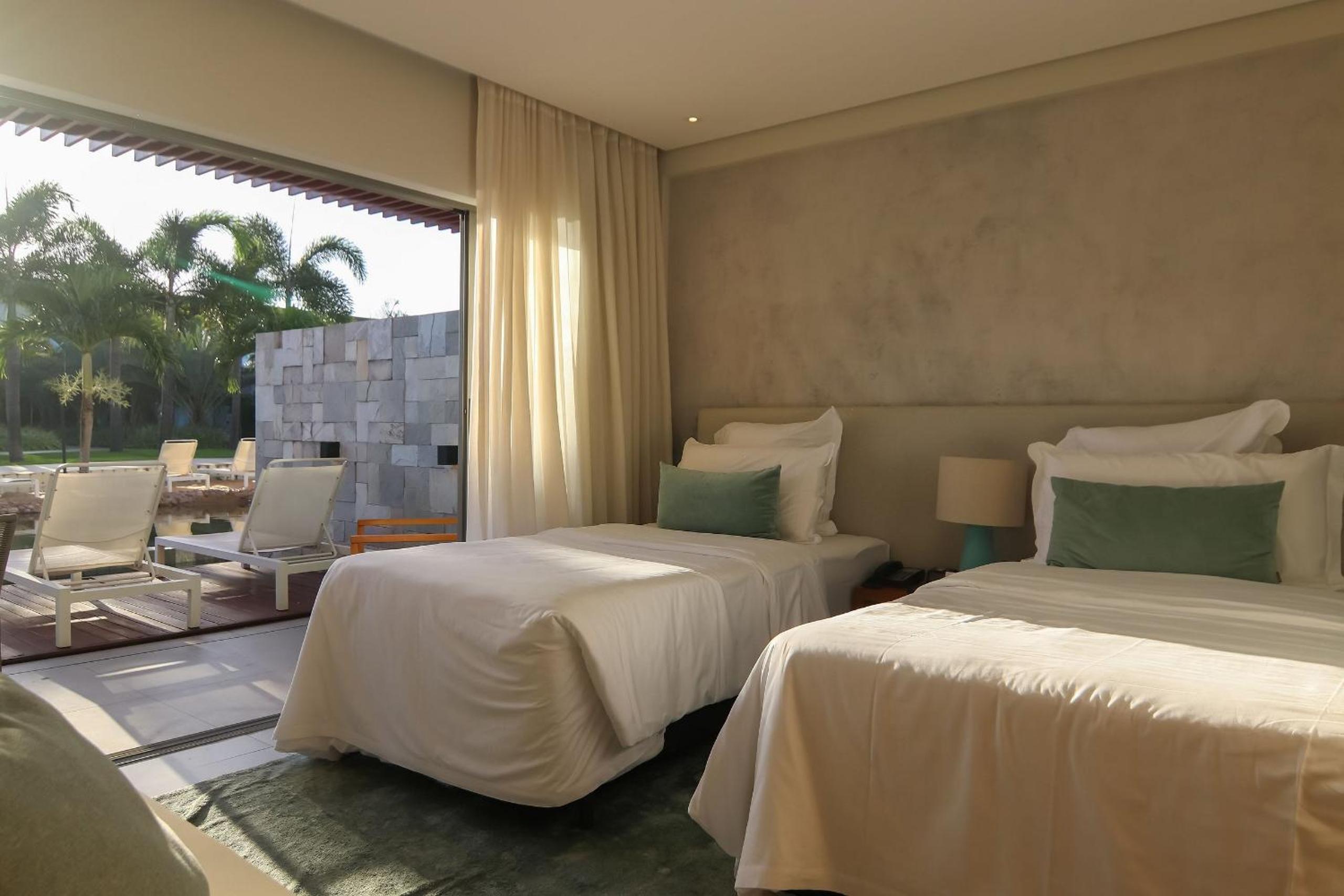 Deluxe Twin Room photo 3