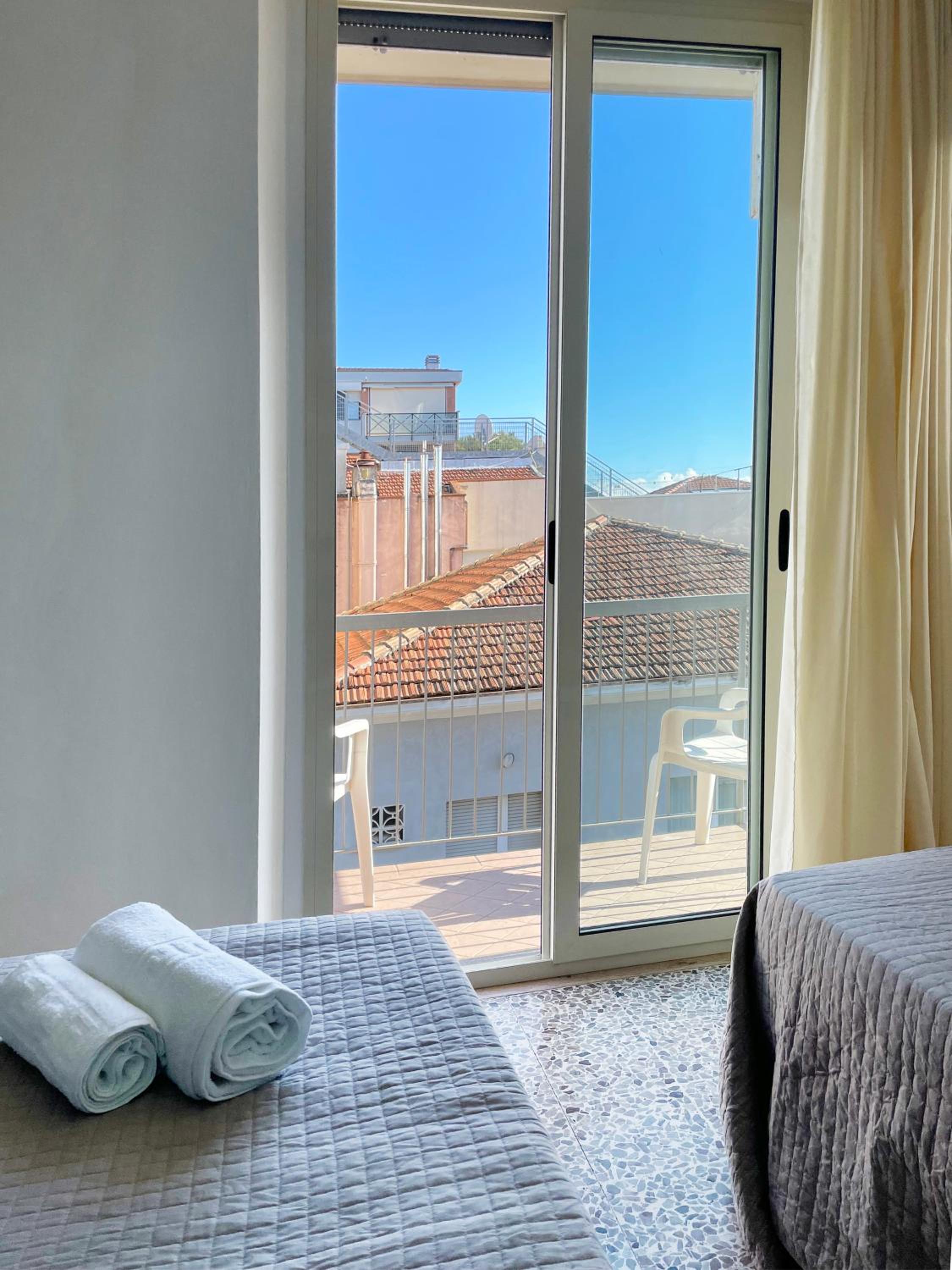 Standard Double or Twin Room with Balcony photo 2