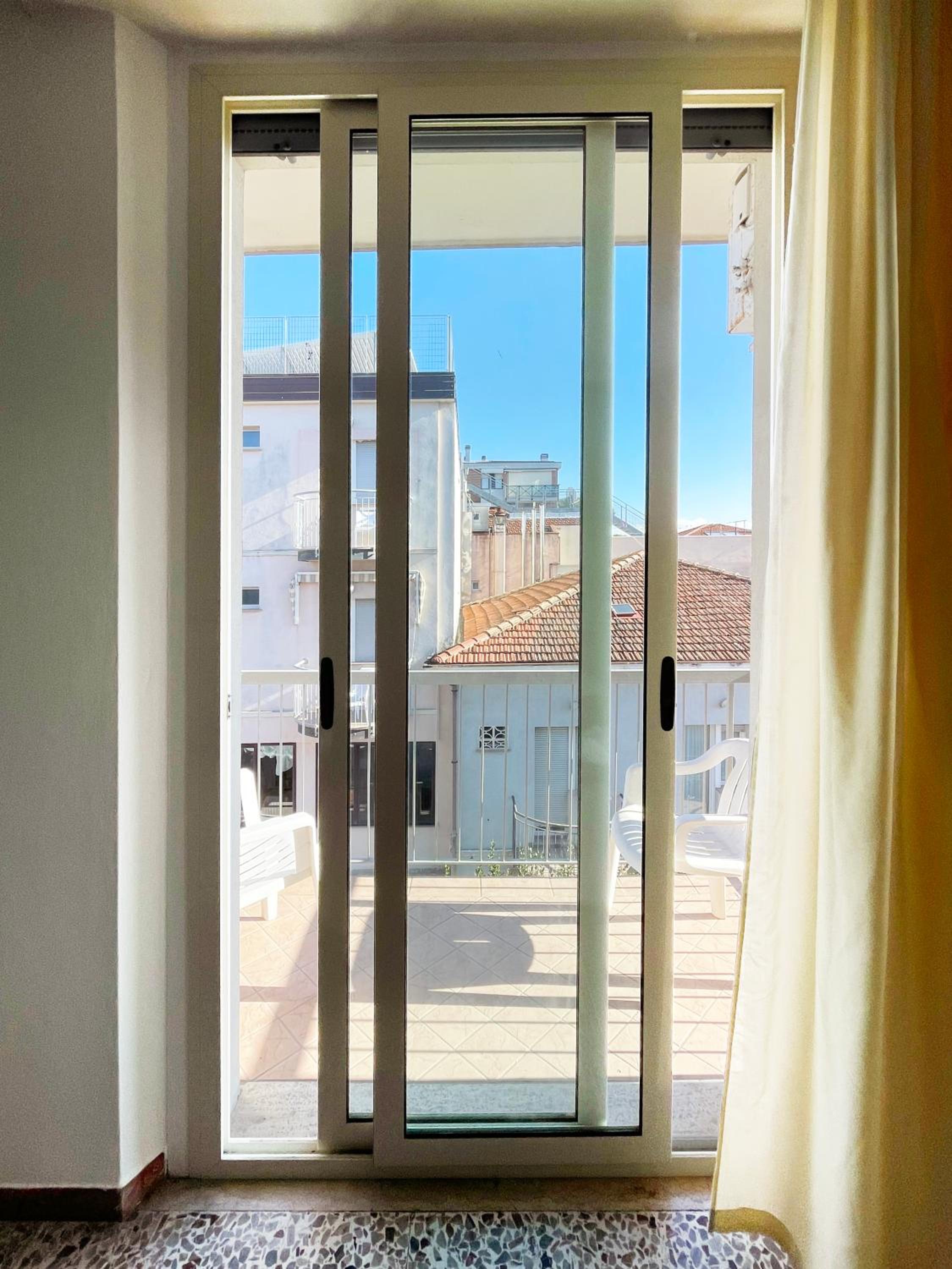 Quadruple Room with Balcony photo 3