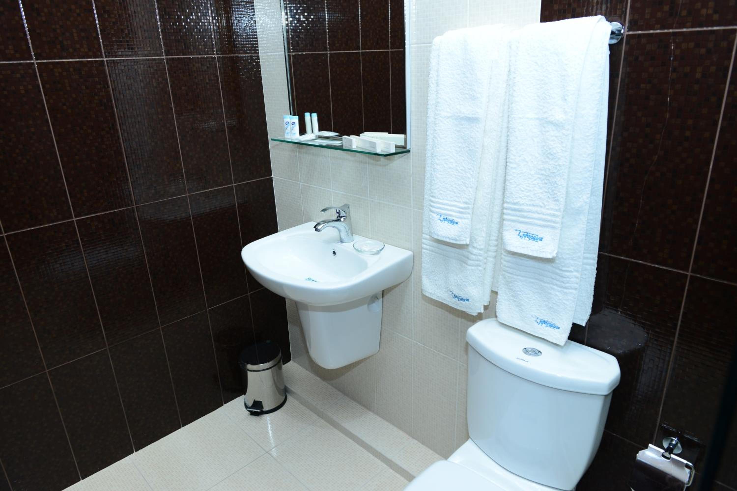 Standard Twin Room With Sofa