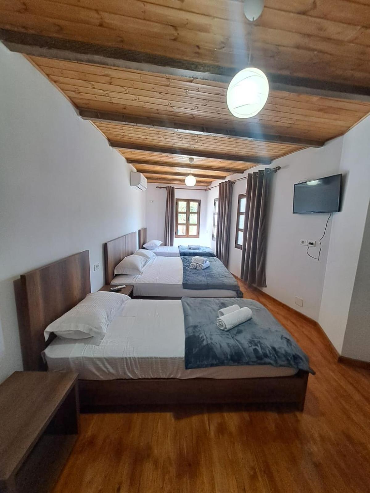 Standard Quadruple Room photo 2