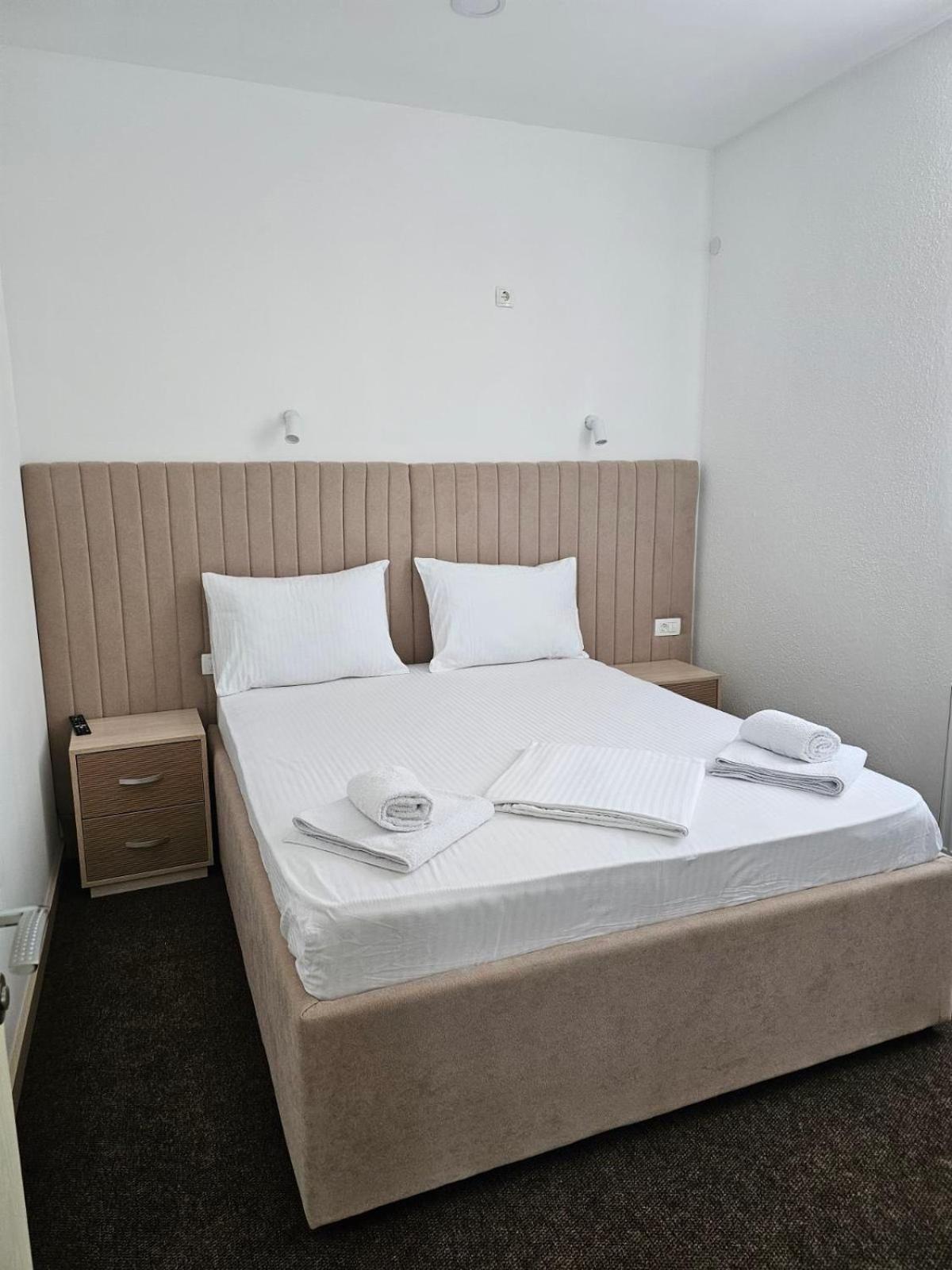 Apartment photo 3