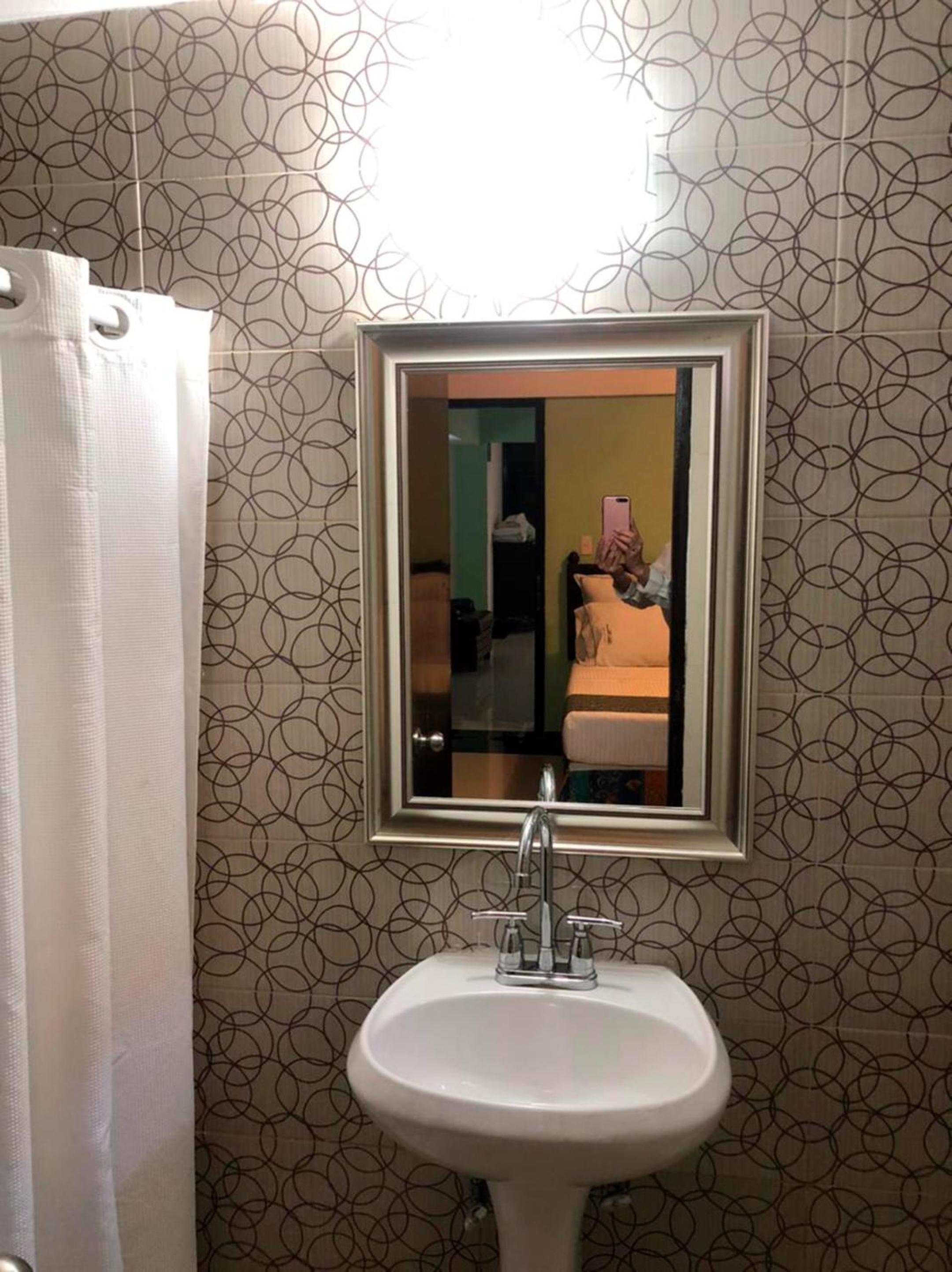 Double Room - Photo 4