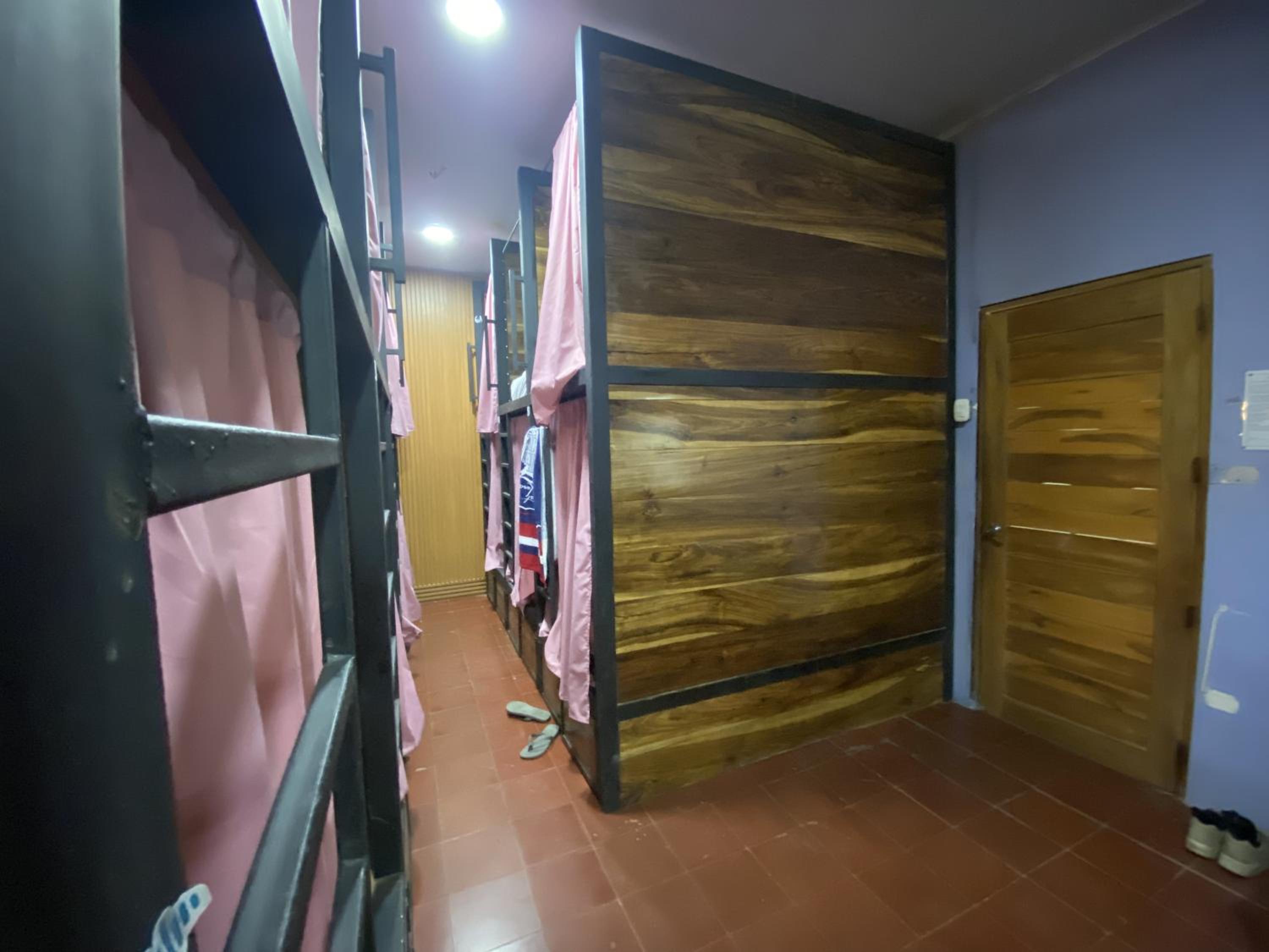 Single Bed in Mixed Dormitory Room photo 3