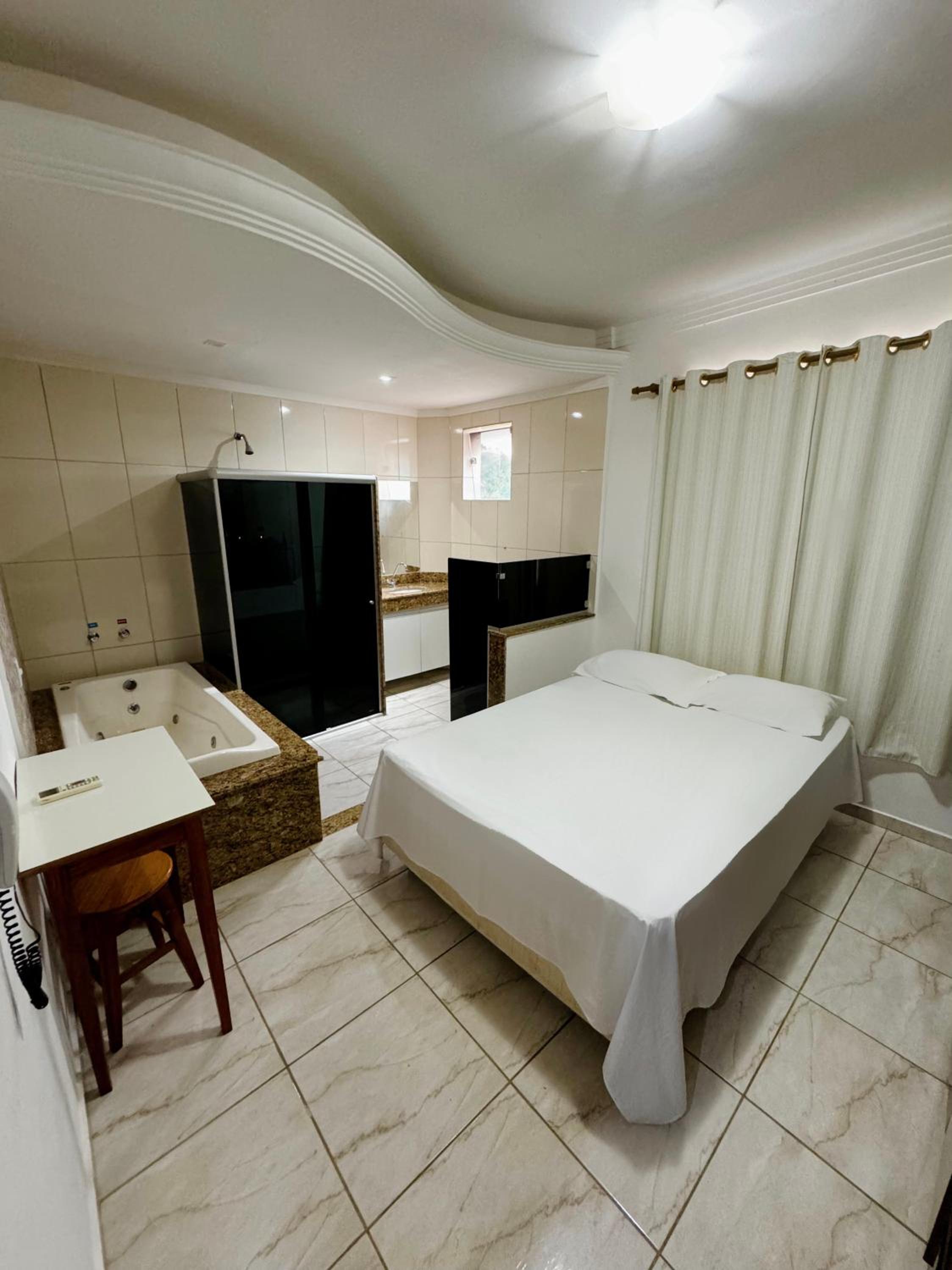 Deluxe Double Room With Bath photo 1