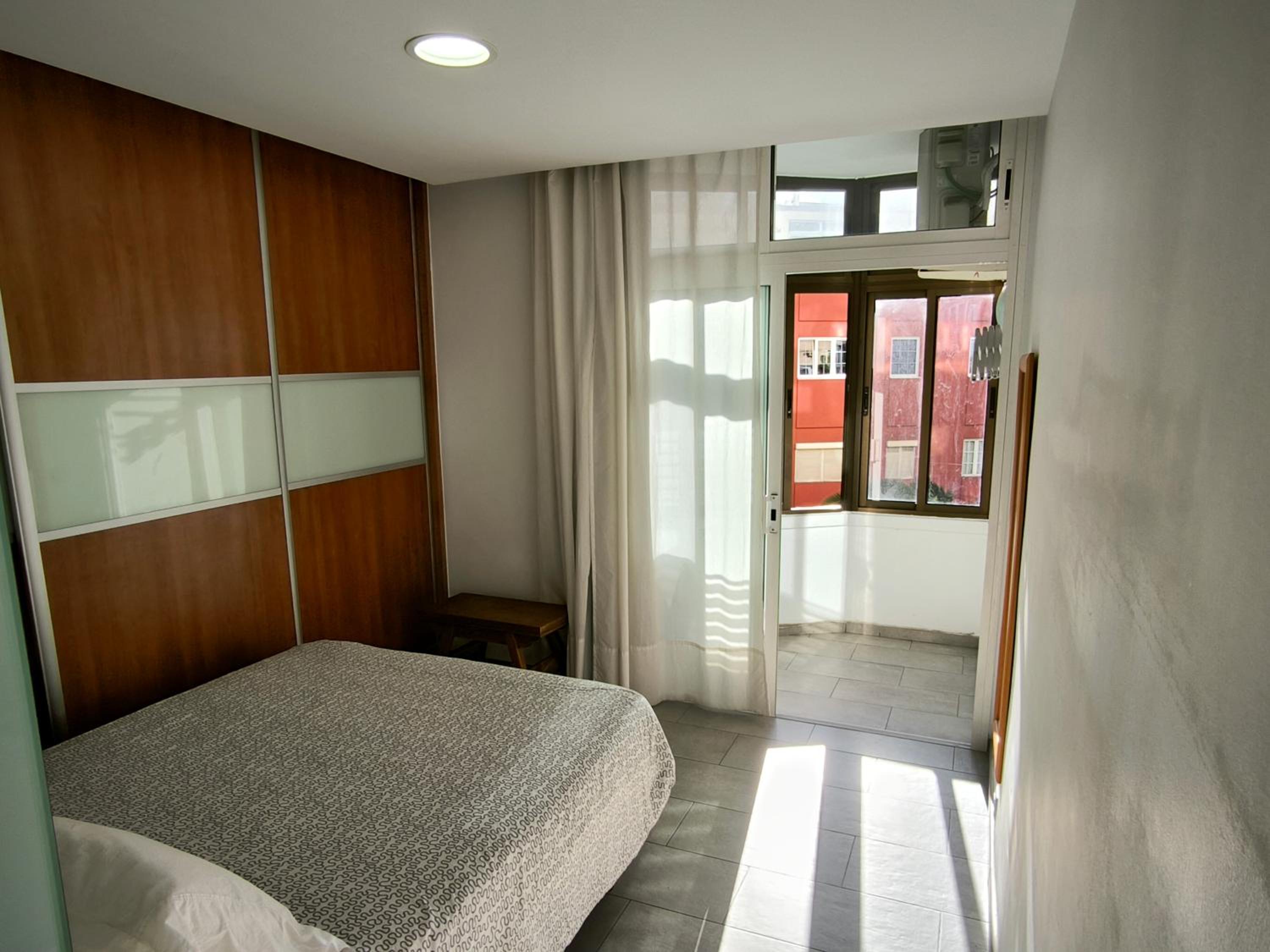 Studio Apartment - Photo 1