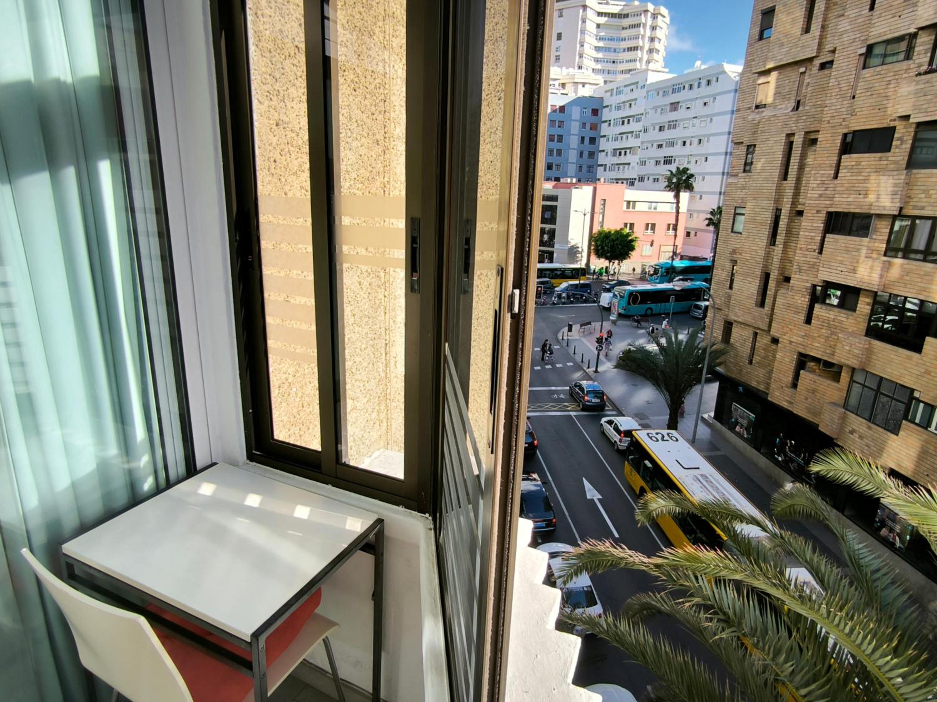 Studio Apartment - Photo 29