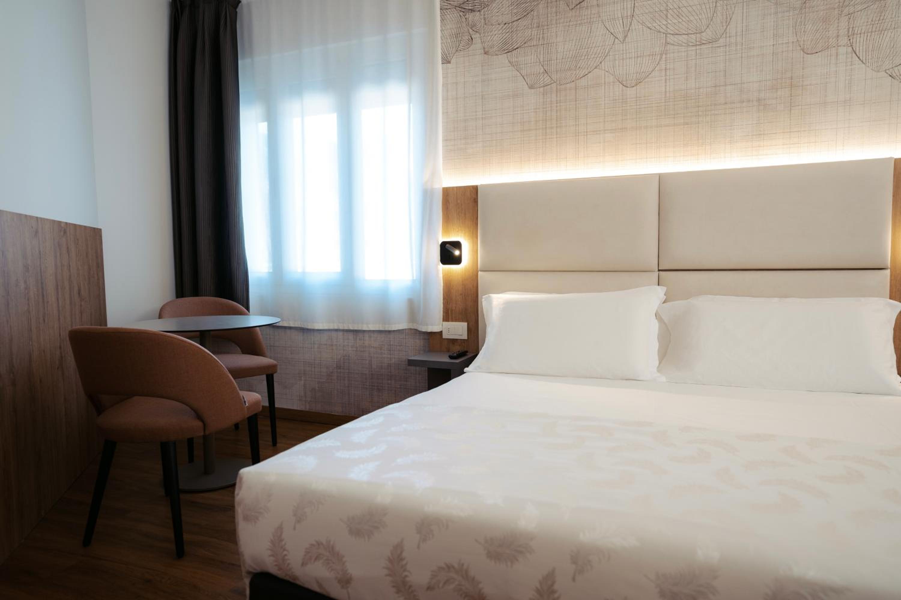 Standard Quadruple Room - Photo 3