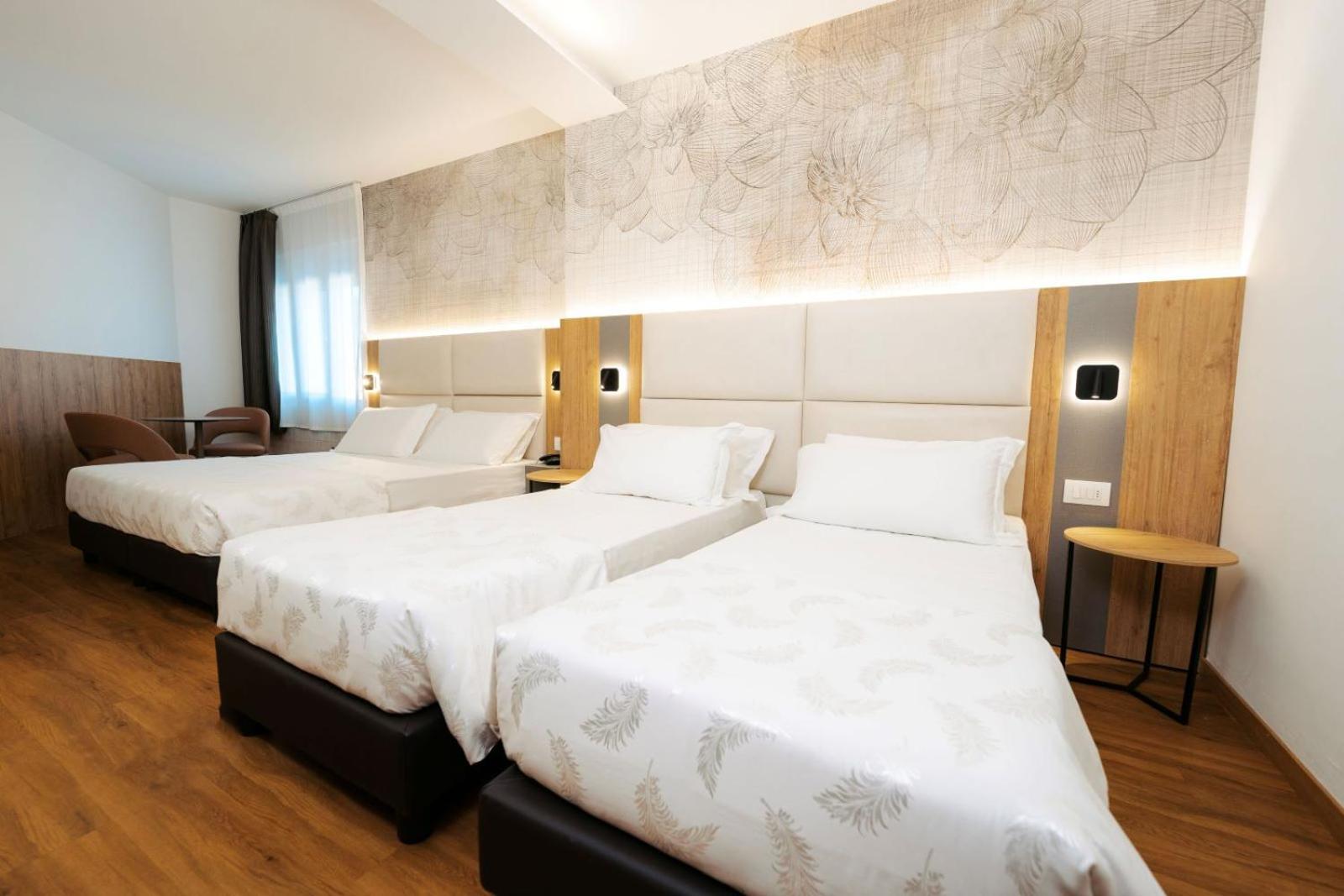 Standard Quadruple Room - Photo 10