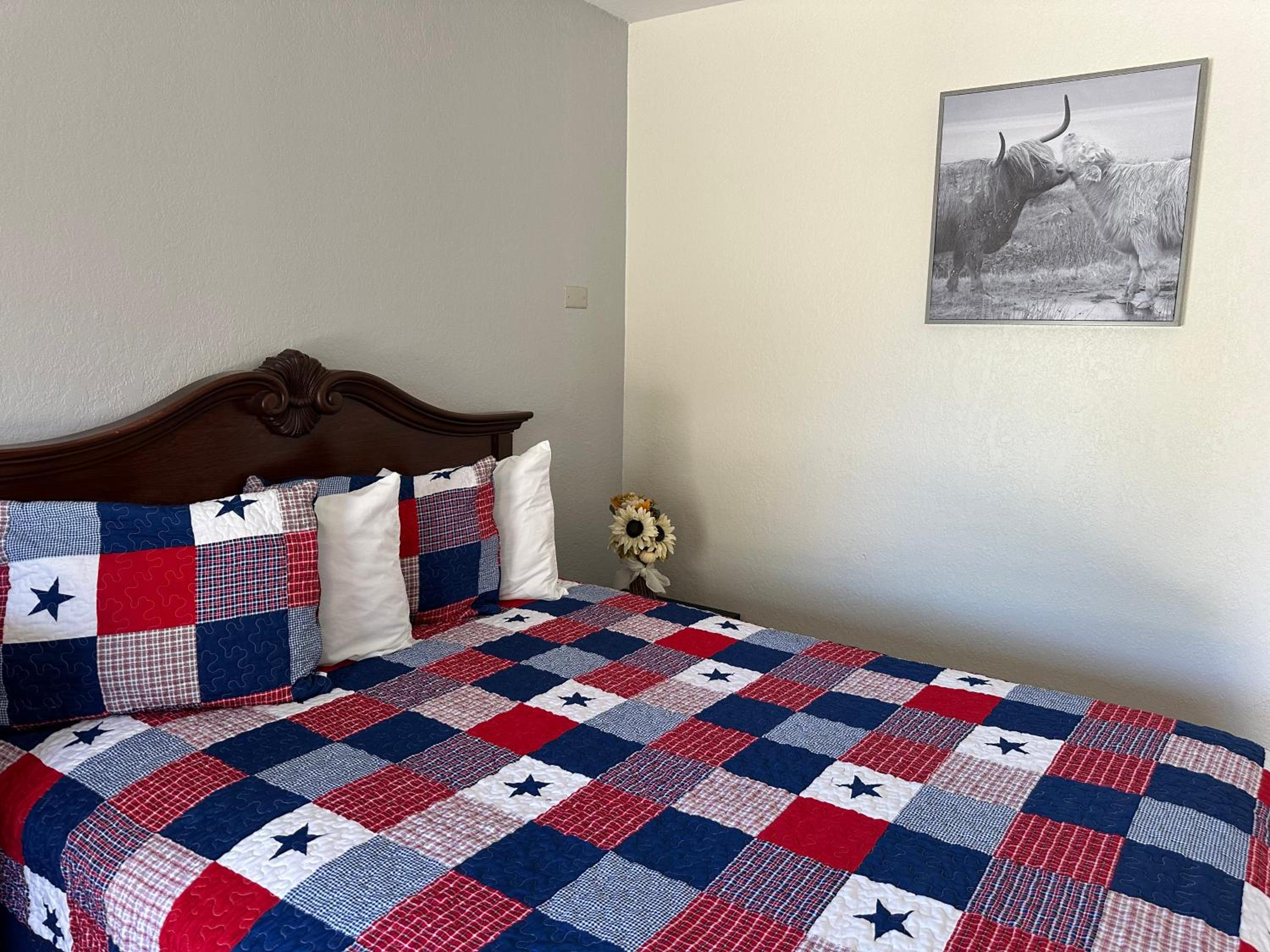 Queen Room - Photo 14