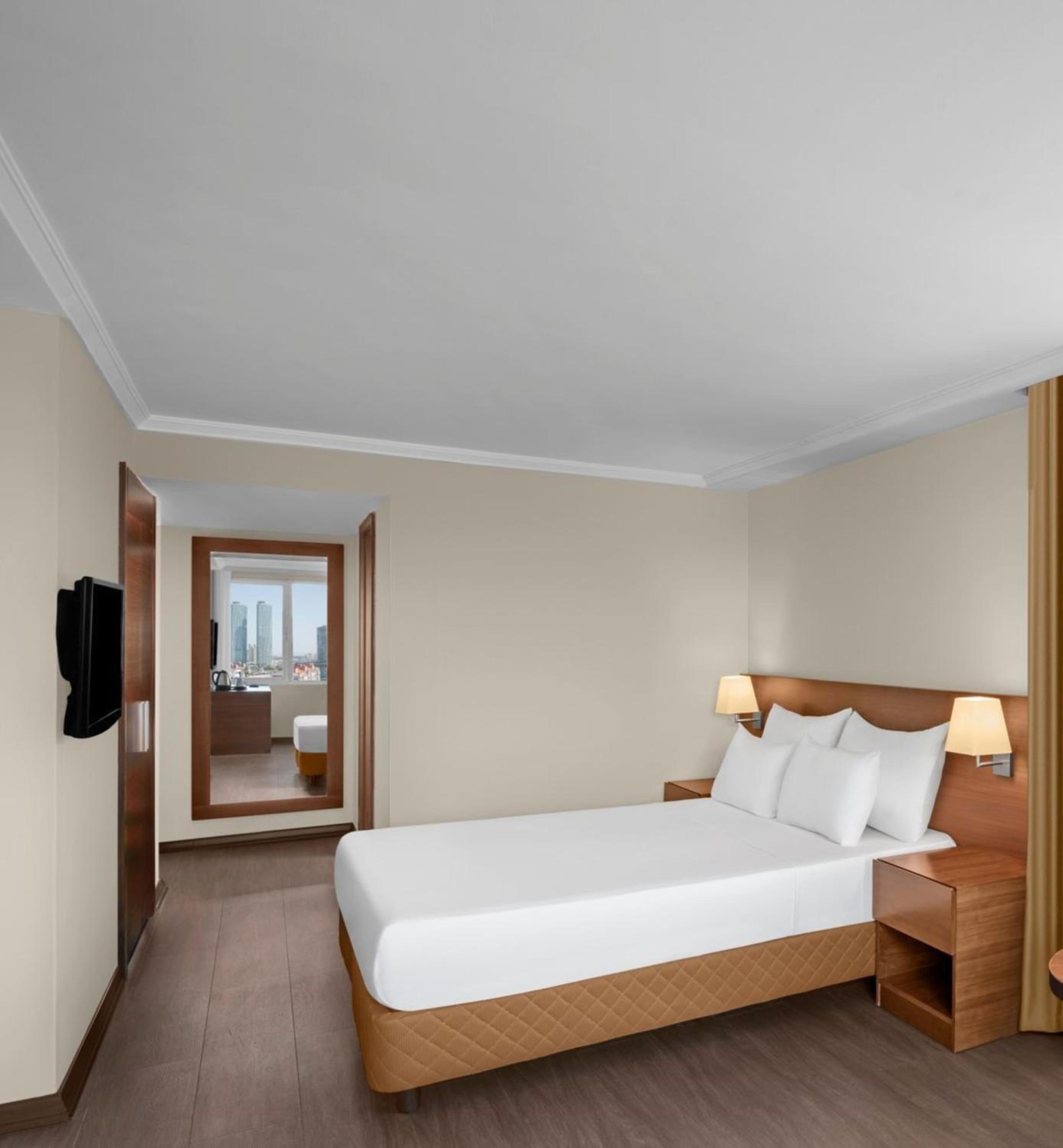 Superior Single Room - Free SPA Access photo 2