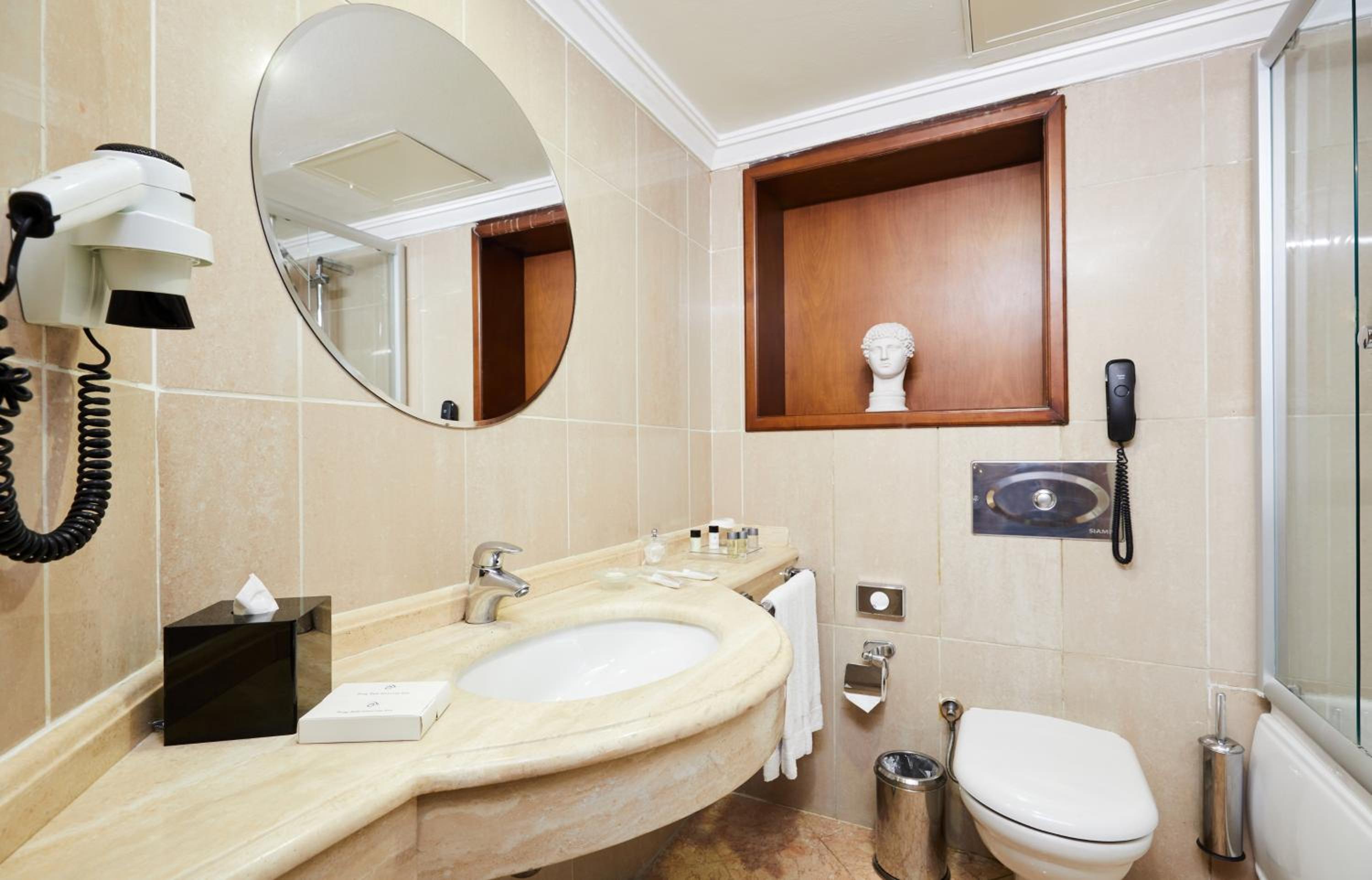 Superior Single Room - Free SPA Access photo 3