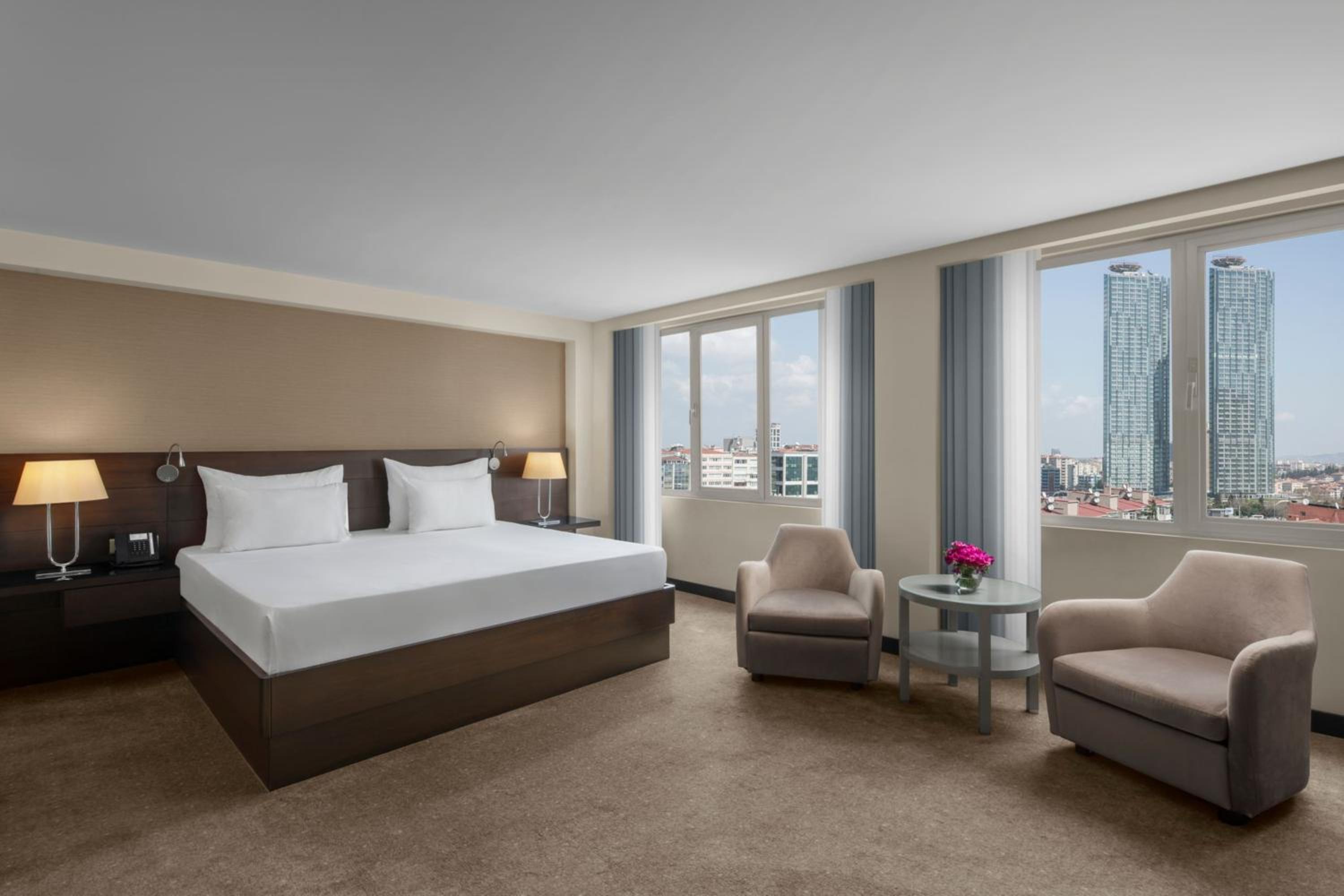 Grand Deluxe King Room - Free SPA Access photo 2