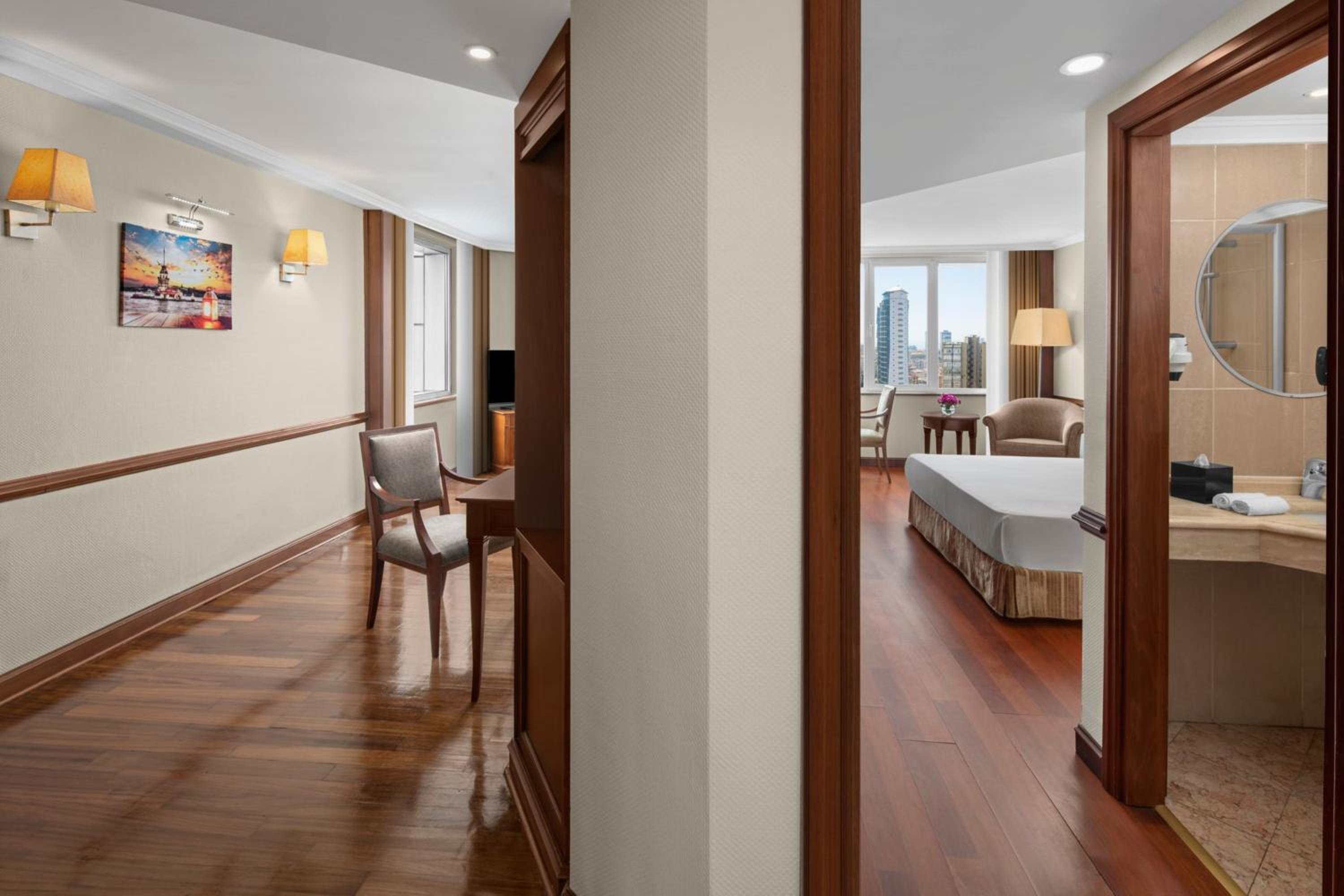 Family Suite - Free SPA Access photo 3