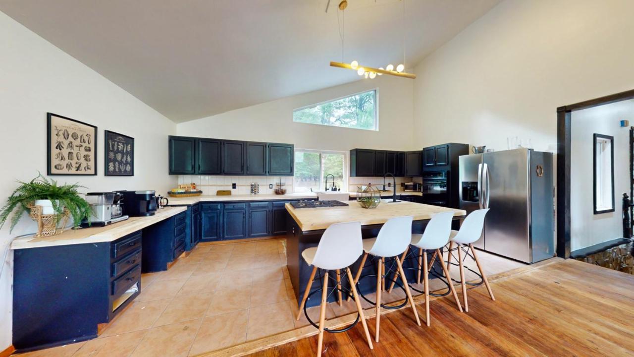 Four-Bedroom House photo 3