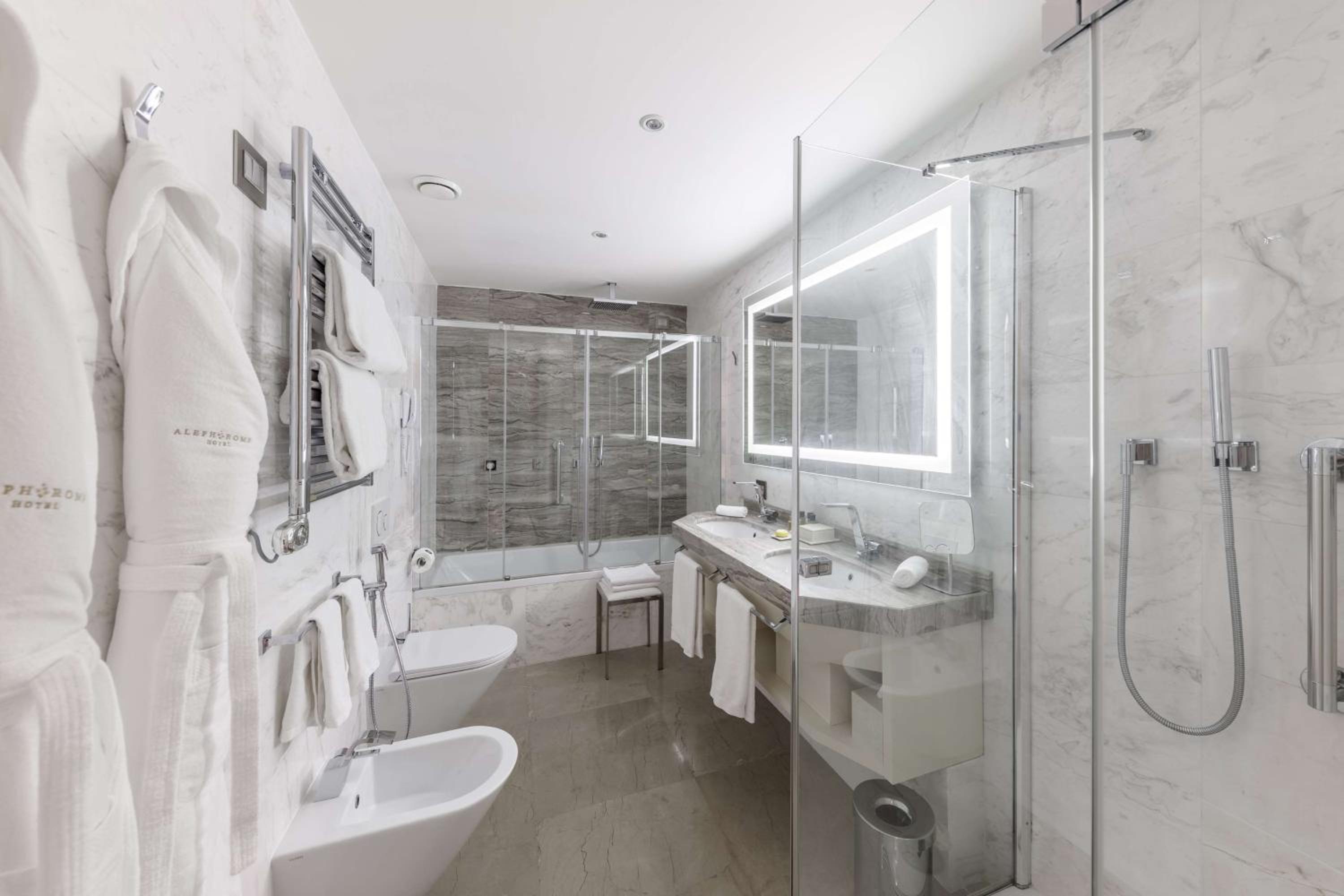 Junior Suite thumbnail 5