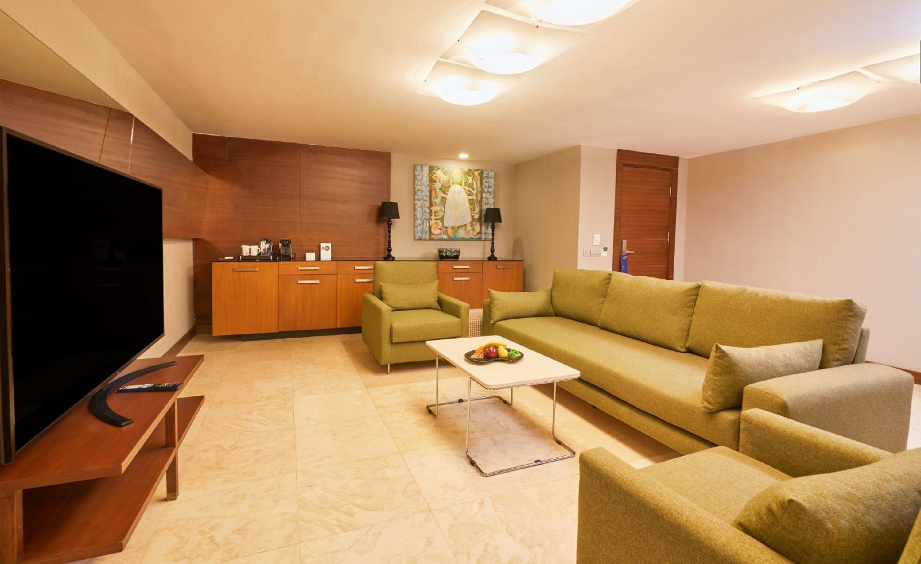 Executive Suite photo 3