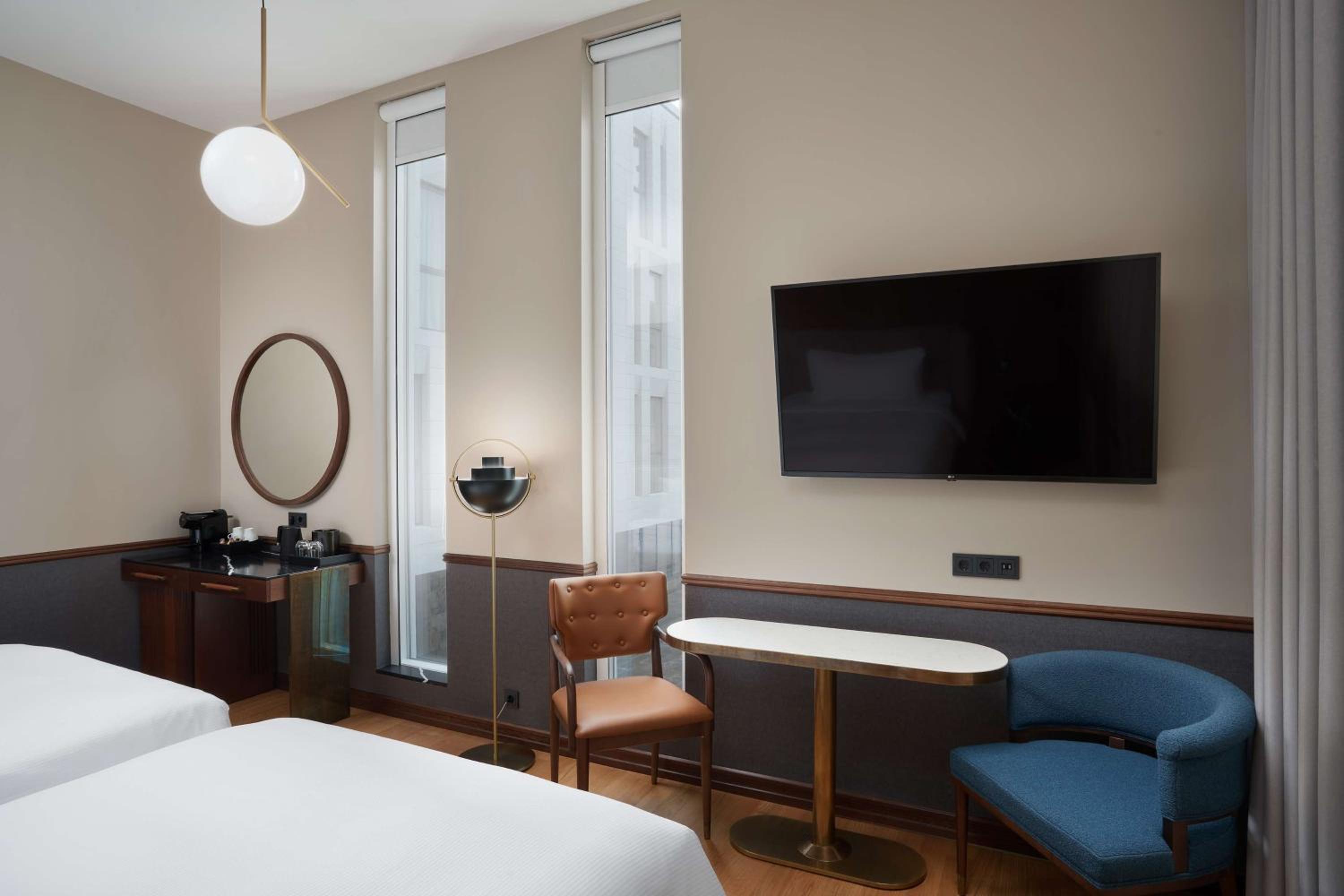 Deluxe Twin Room - Photo 3